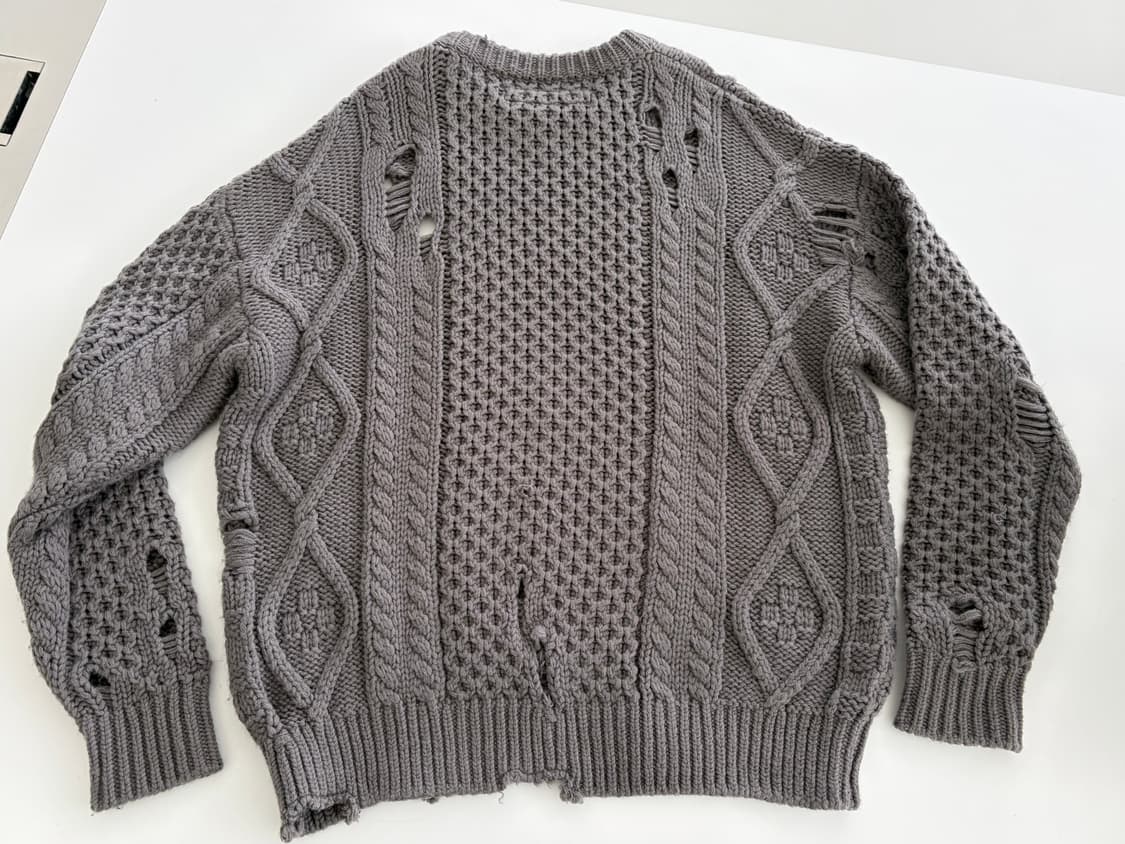 네이버후드 데미지드 스웨터 / m사이즈 상품이미지2