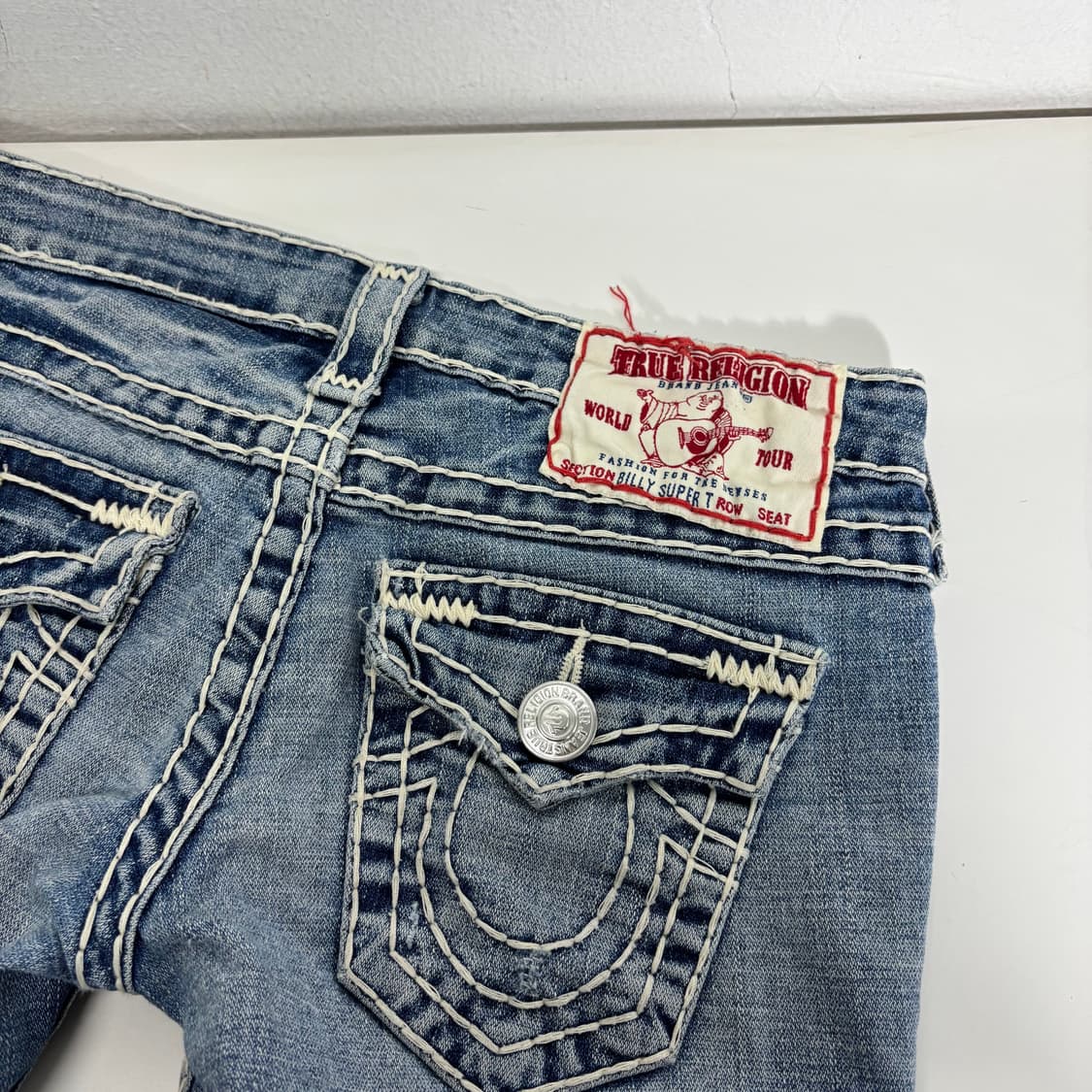 26 트루릴리전 연청 화이트스티치 일자핏 데님팬츠 상품이미지1