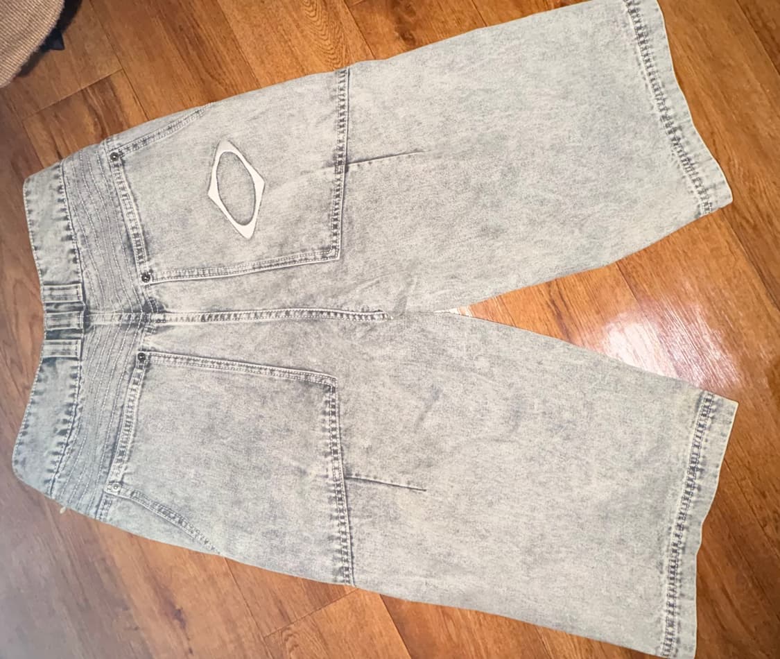 미스치프 워시드 버뮤다 블리치드 그레이 상품이미지3