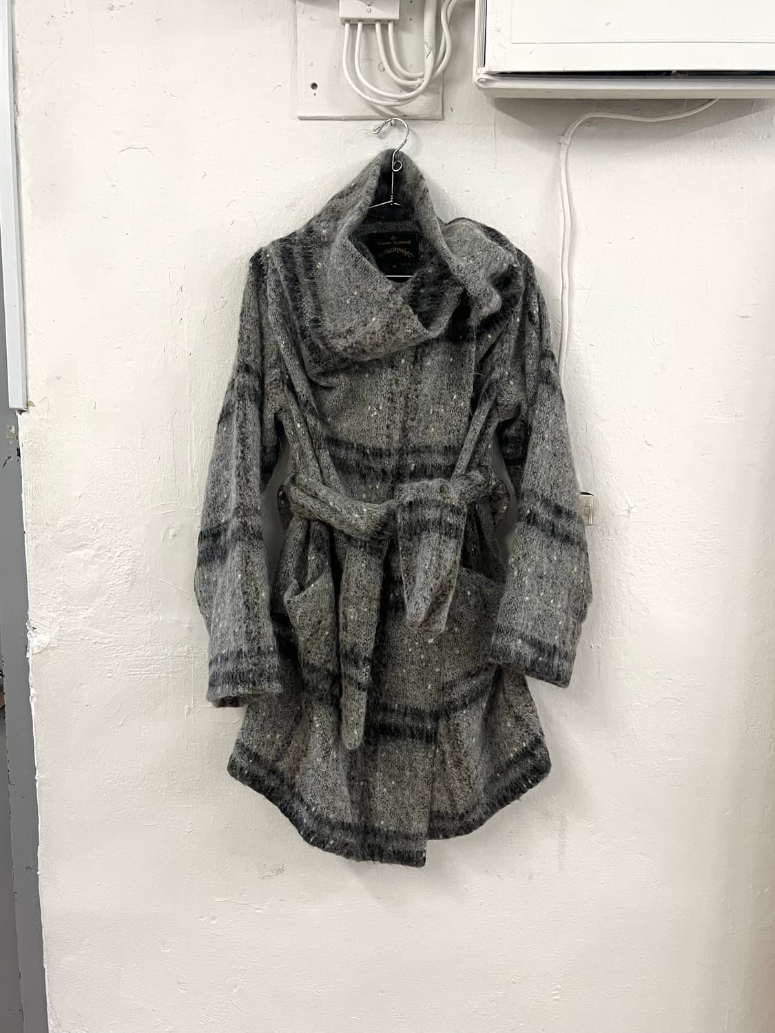 비비안웨스트우드 알파카 모헤어 하이넥 드레이프 자켓 상품이미지1