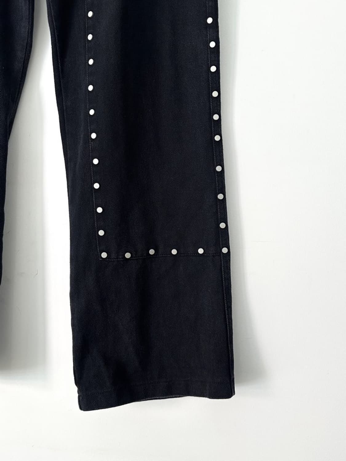 Square stud point pants / black 상품이미지3