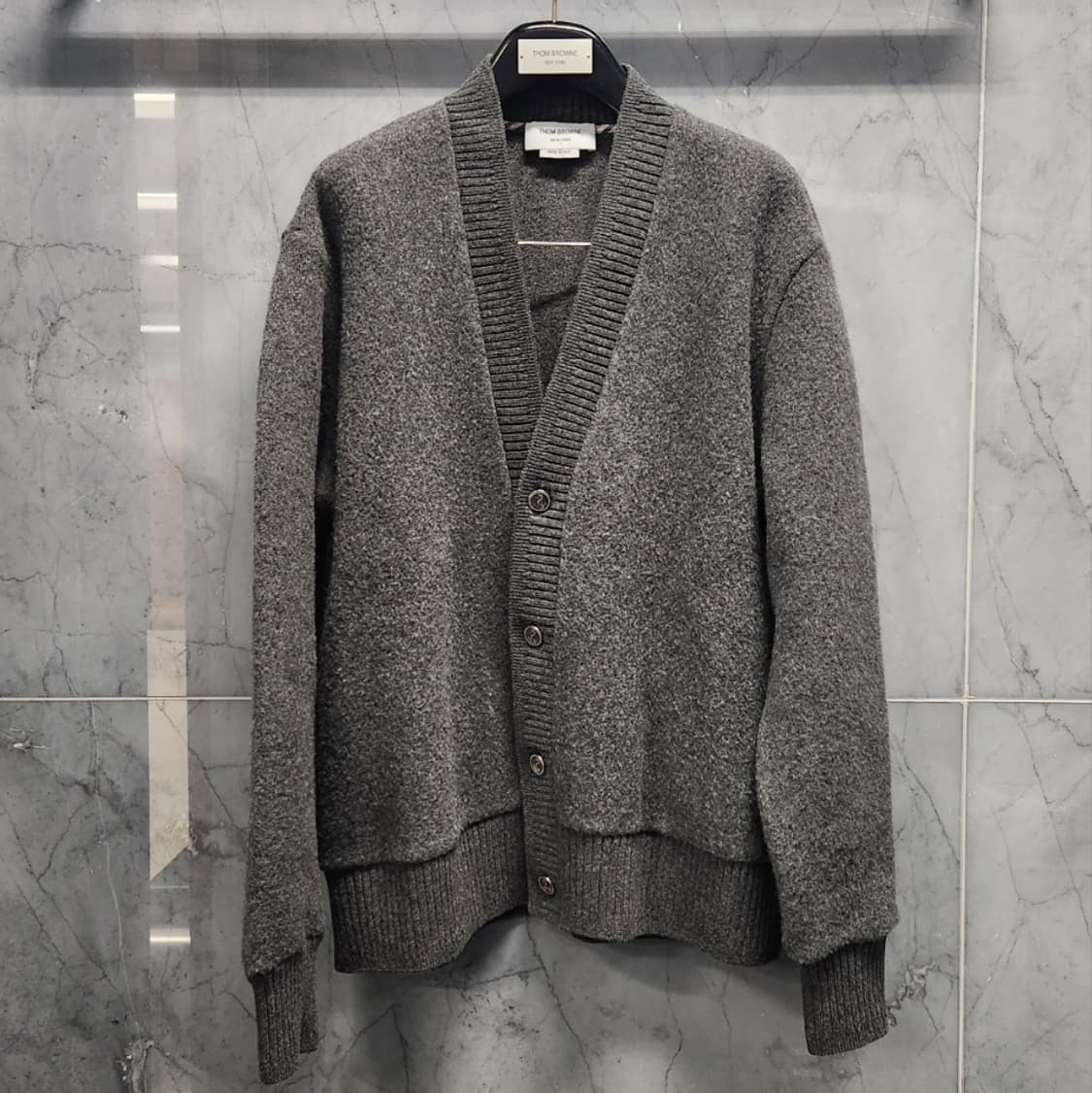 [3] 톰브라운 울 플리스 오버사이즈 가디건 (백화점 매장판) 상품이미지1