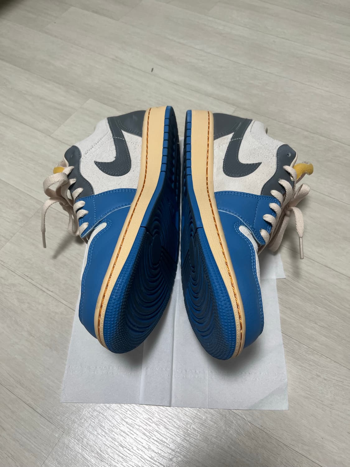 조던 1 로우 SE 도쿄 96 270 상품이미지4