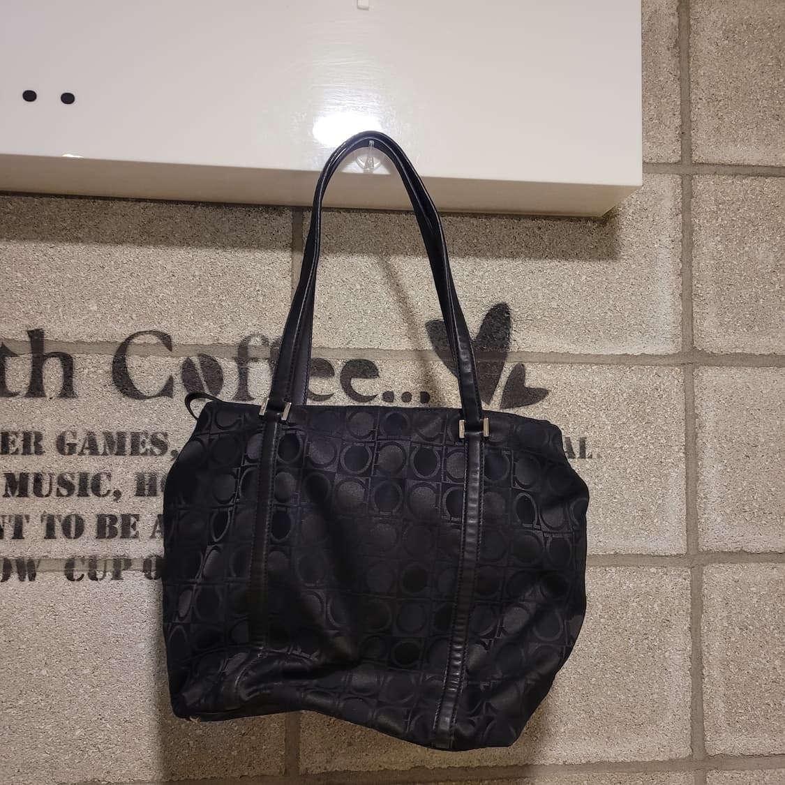 페라가모 모노그램 토트백 상품이미지6