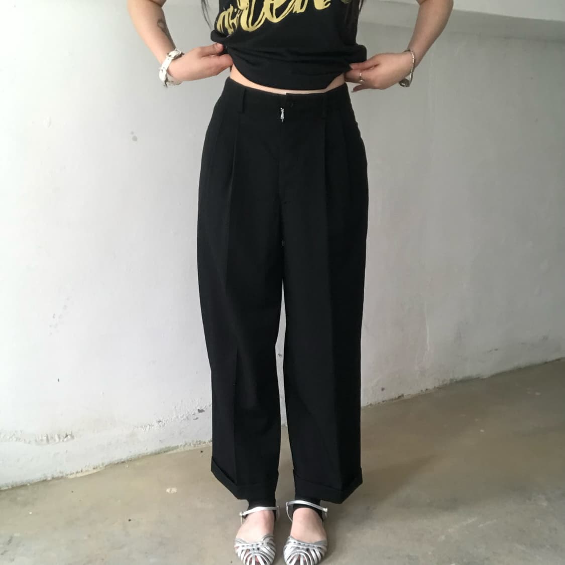 요지 야마모토(Yohji Yamamoto) 턱 디테일 턴업 와이드 슬랙스 상품이미지6