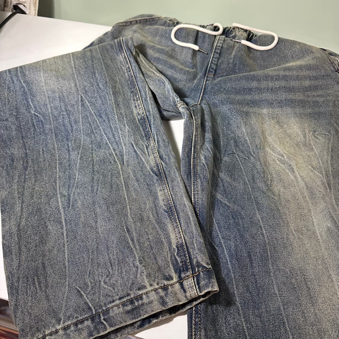 M 빈티지 와이드핏 썬더녹워시드 밴딩 데님팬츠 상품이미지3