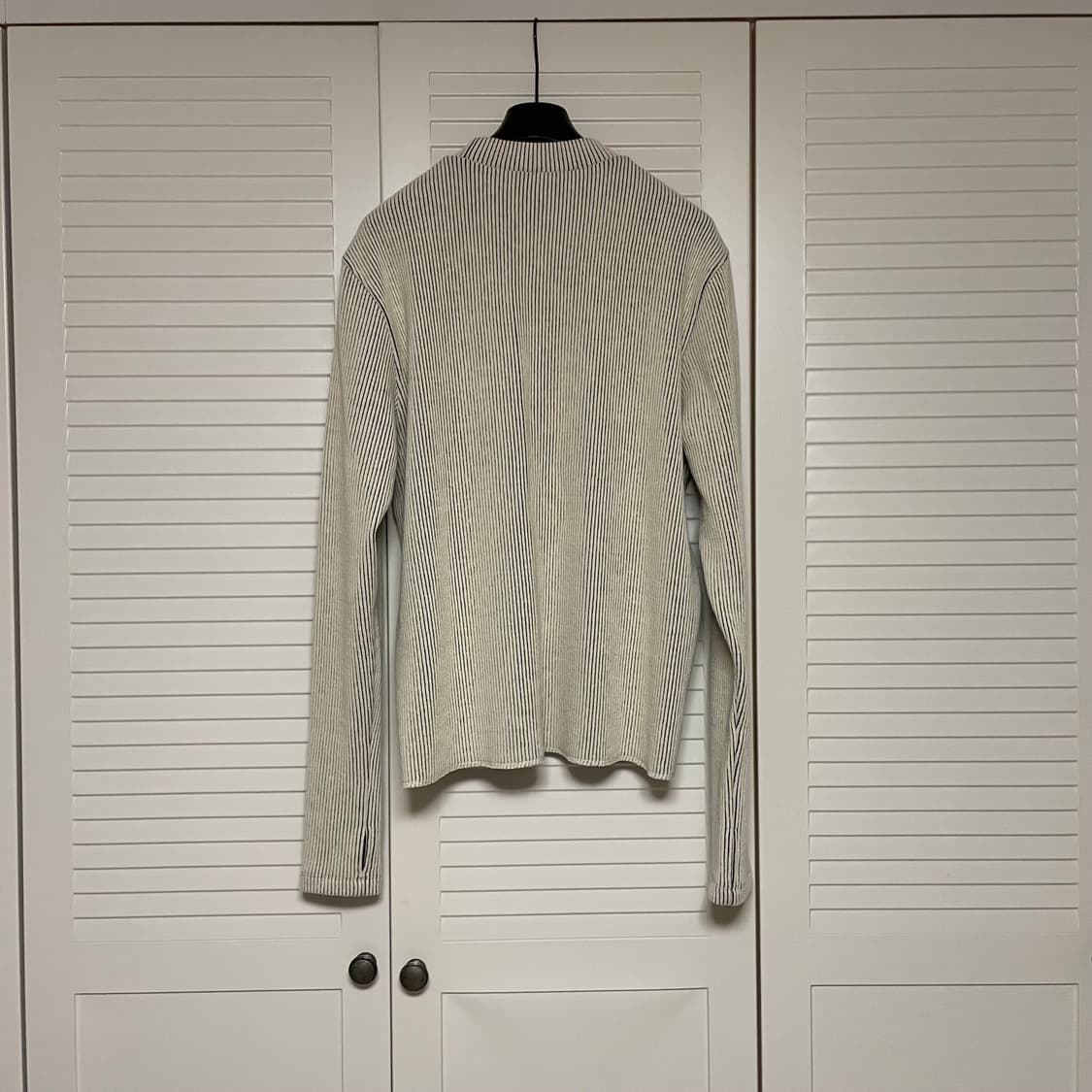 카르넷아카이브 메탈바 모크넥 니트 상품이미지3