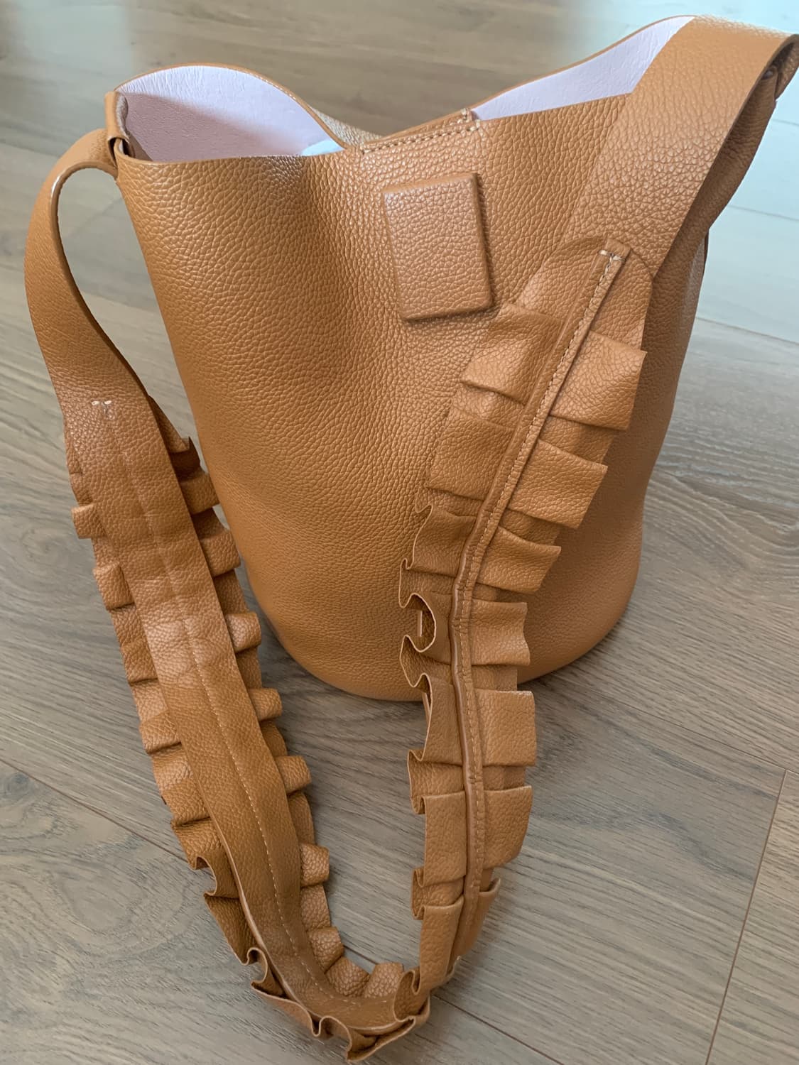 럭키슈에뜨x쿠론 콜라보 버킷백 상품이미지2