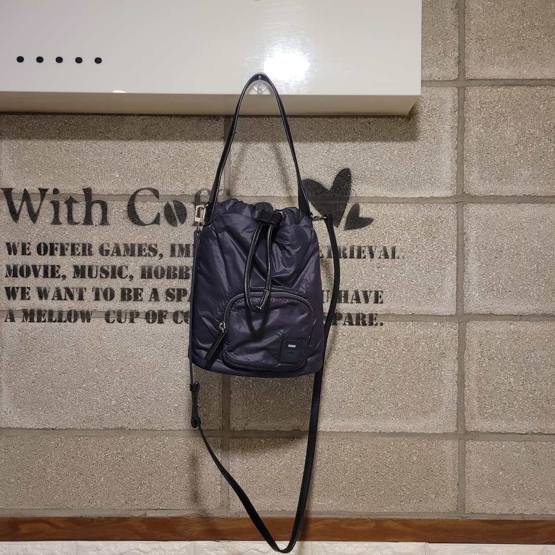 구호 패딩 복조리백 상품이미지1