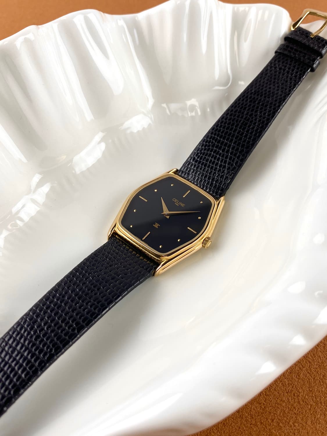 CELINE Hexagon Gold watch UNISEX 상품이미지1