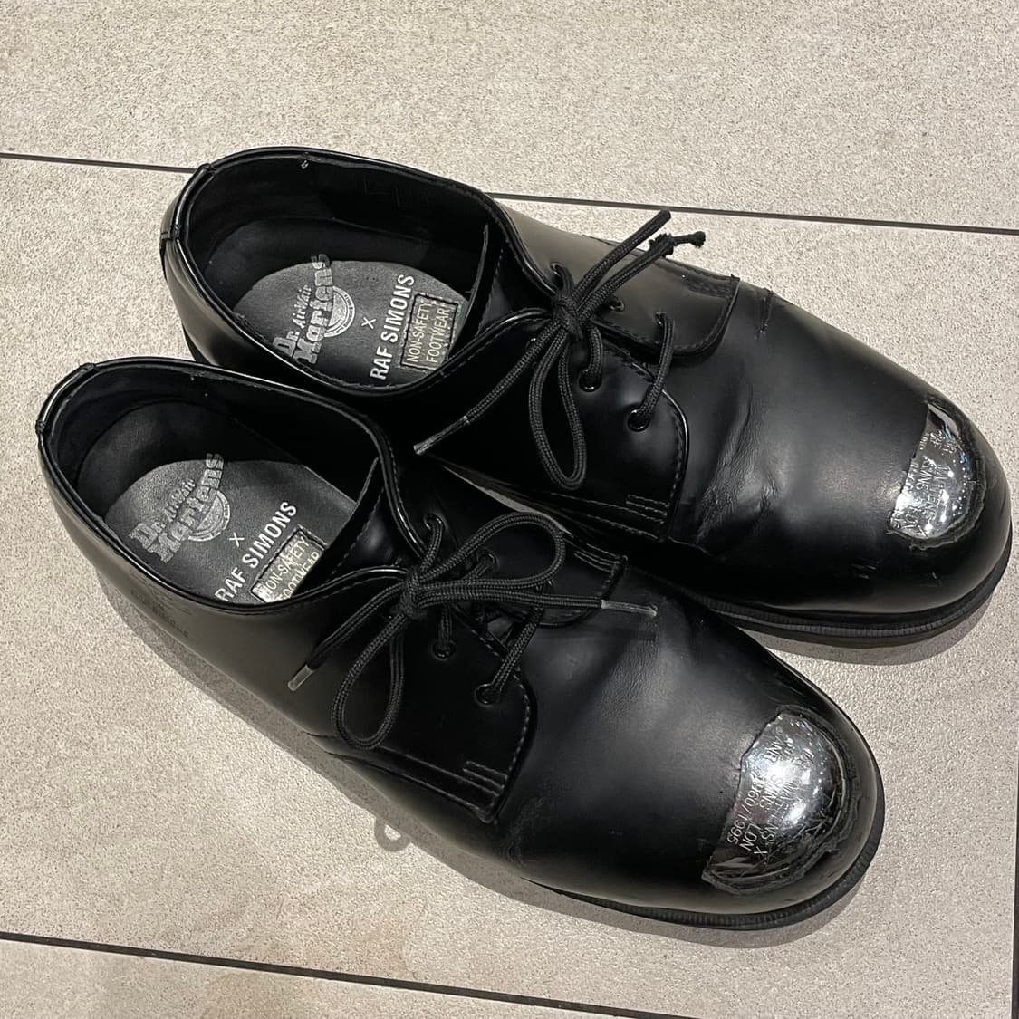 라프시몬스 닥터마틴 스틸토 상품이미지2