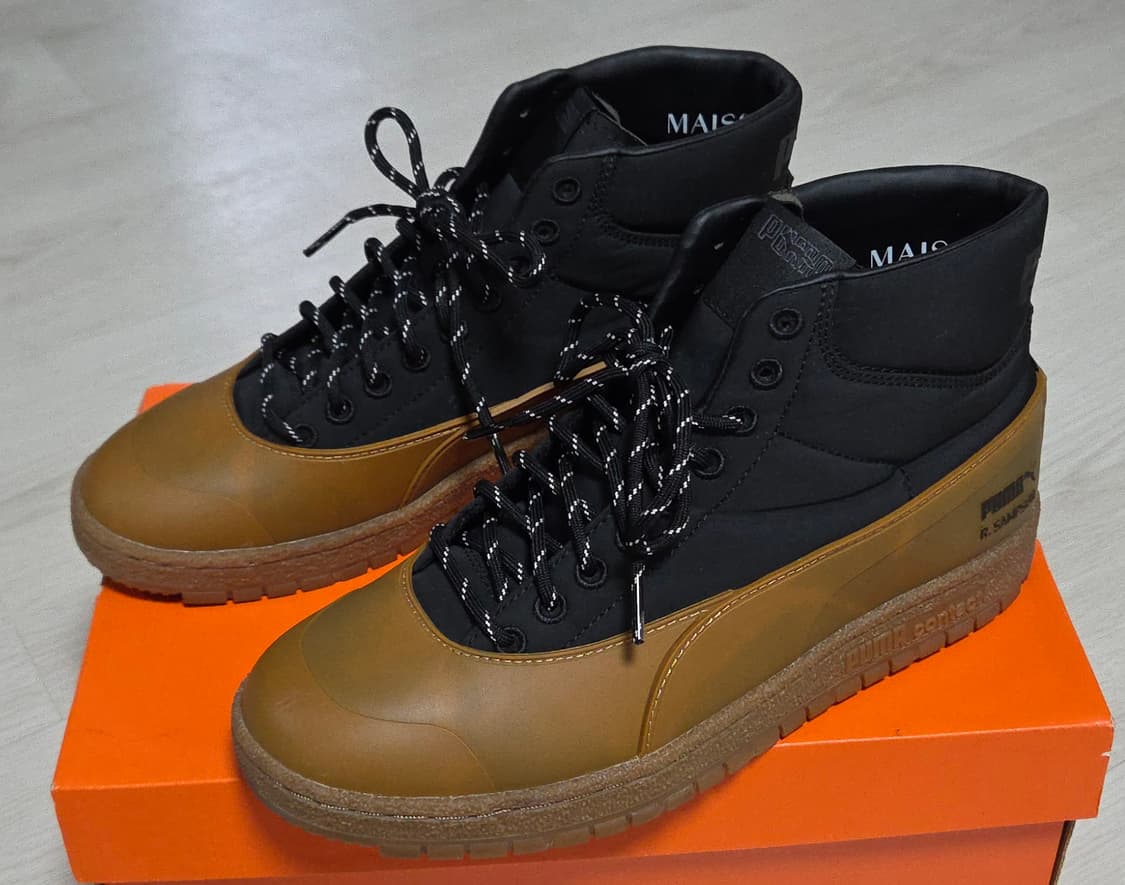 푸마 x 메종키츠네 랄프 샘슨 러버 블랙 상품이미지1