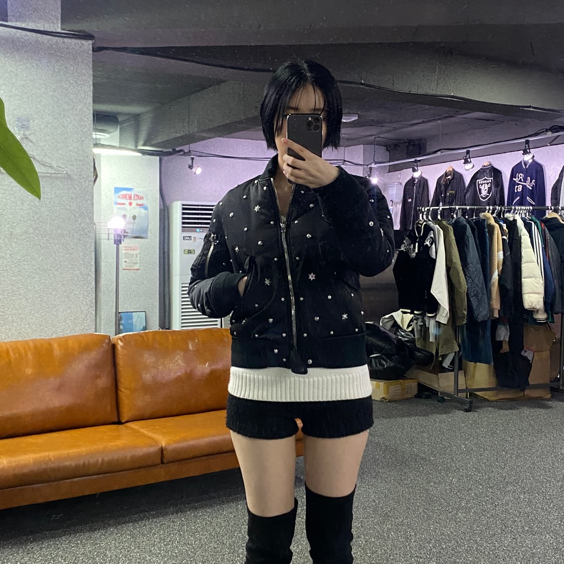 산드로 스터드 블랙 포켓 봄버 자켓 B3042 상품이미지1