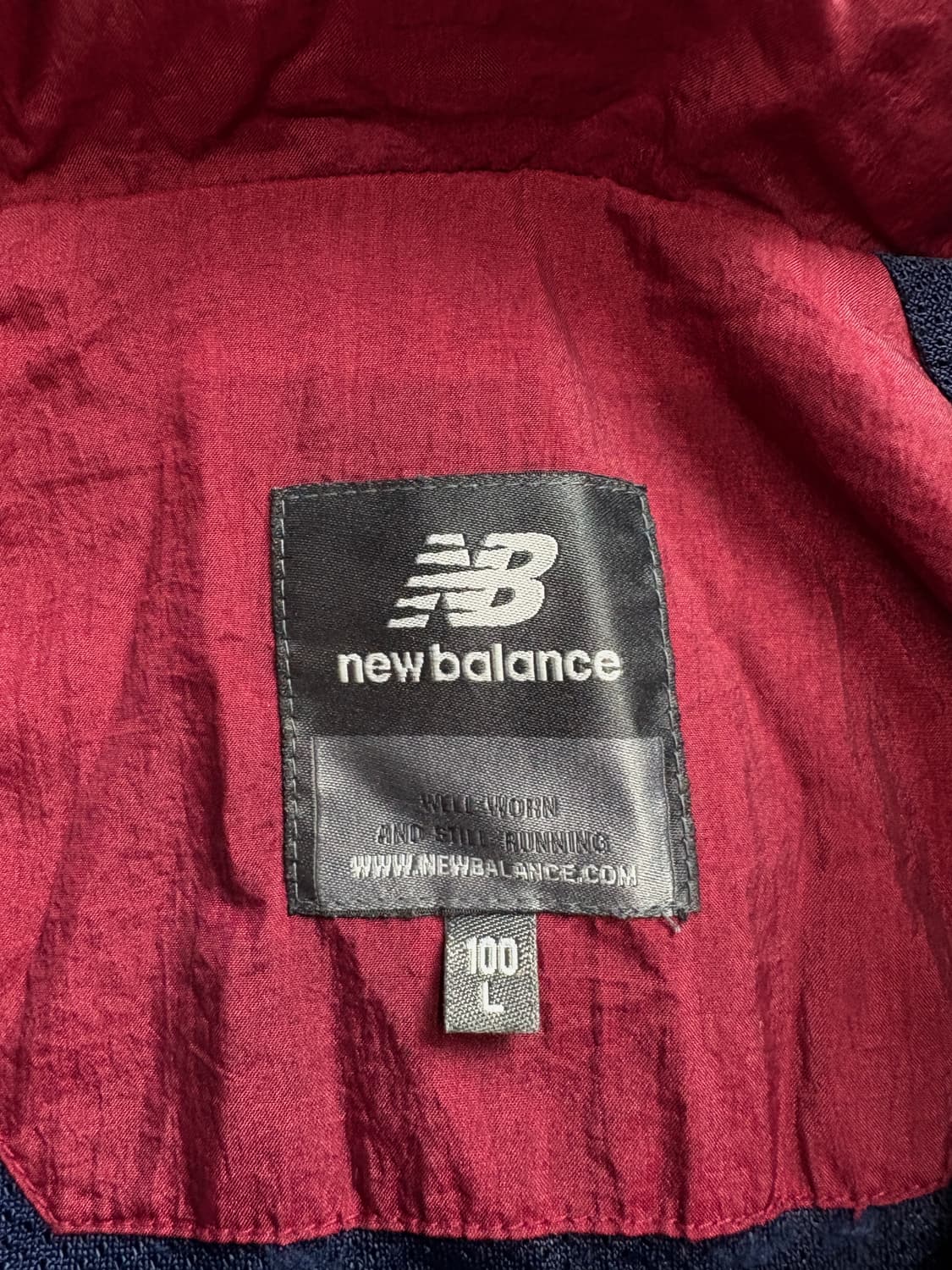 뉴발란스 올드스쿨 배색 나일론 바람막이 2405 상품이미지3