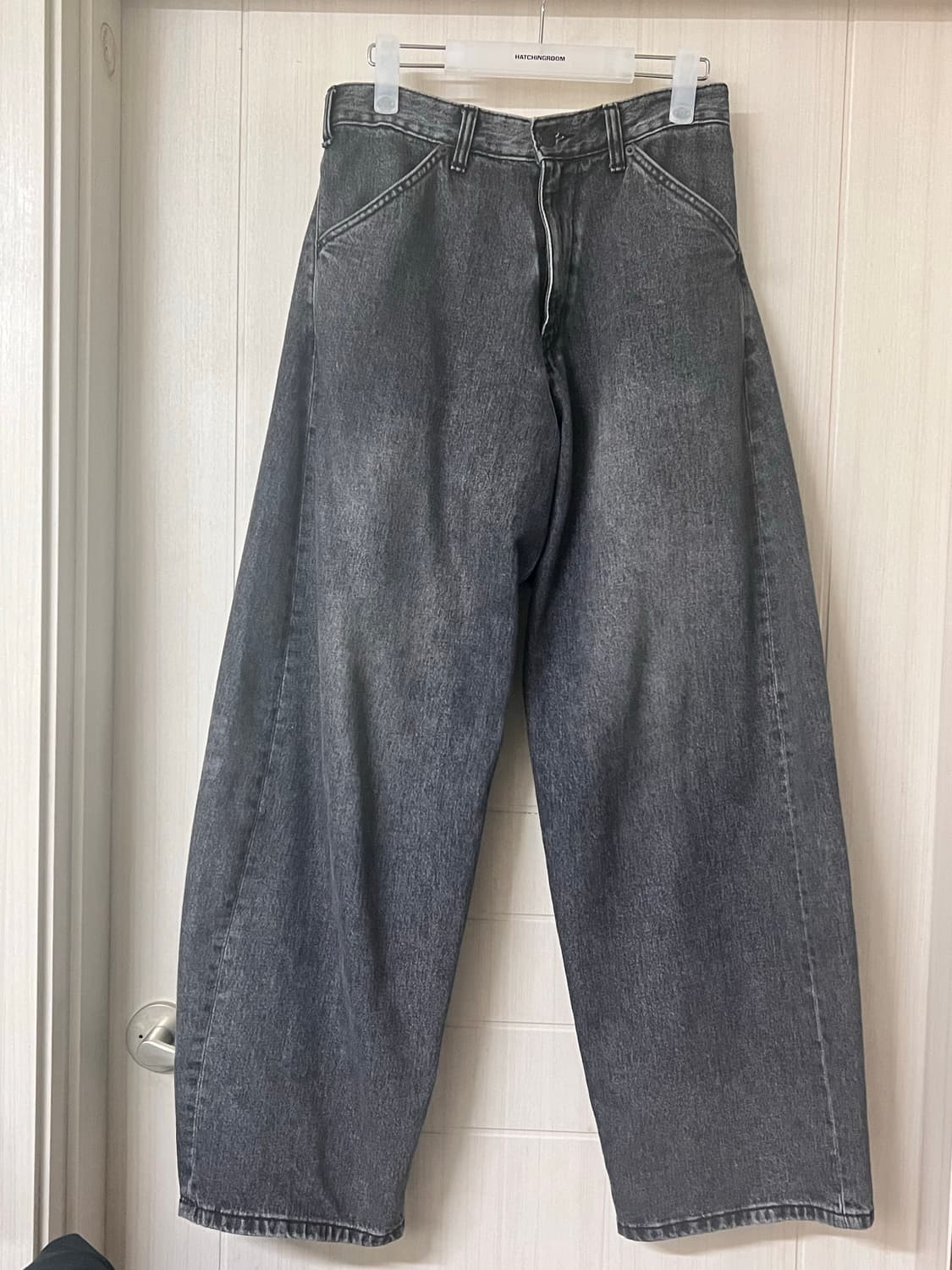 xs) 해칭룸 와이드커브진 워시드블랙 상품이미지2