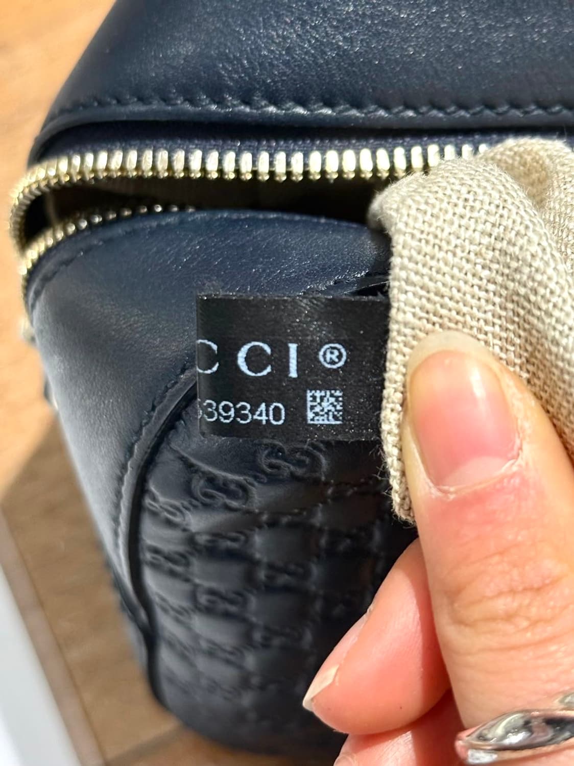 구찌 네이비 마이크로시마 스몰 토트백 상품이미지10