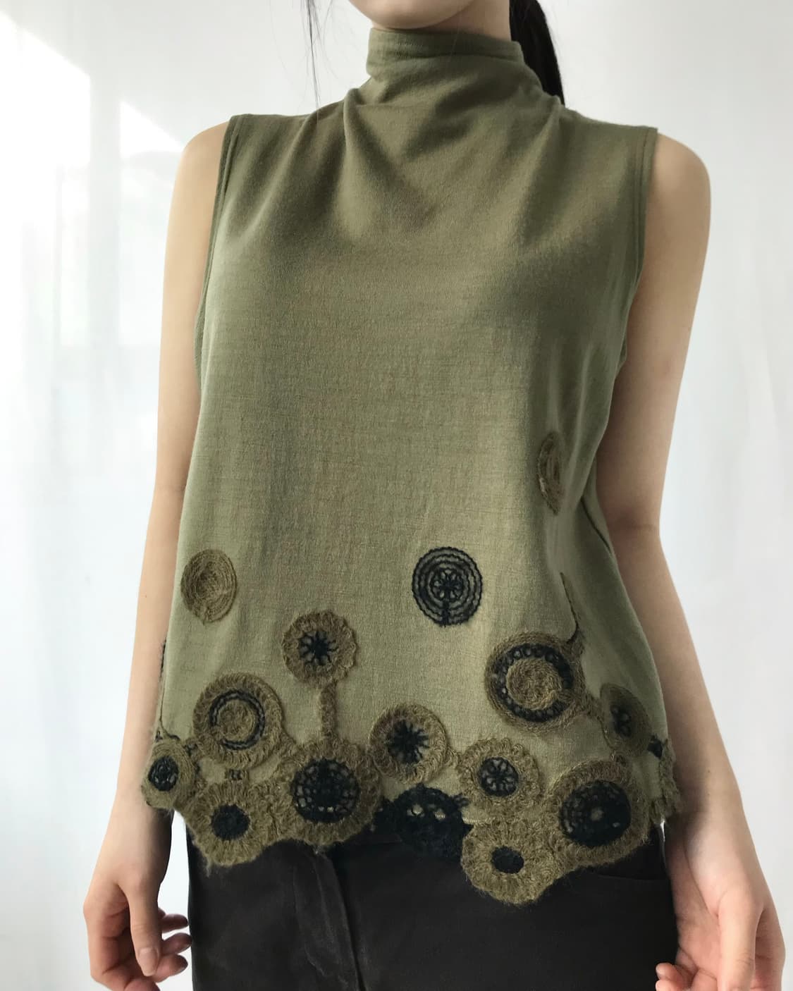 올리브 자수 나시 상품이미지2