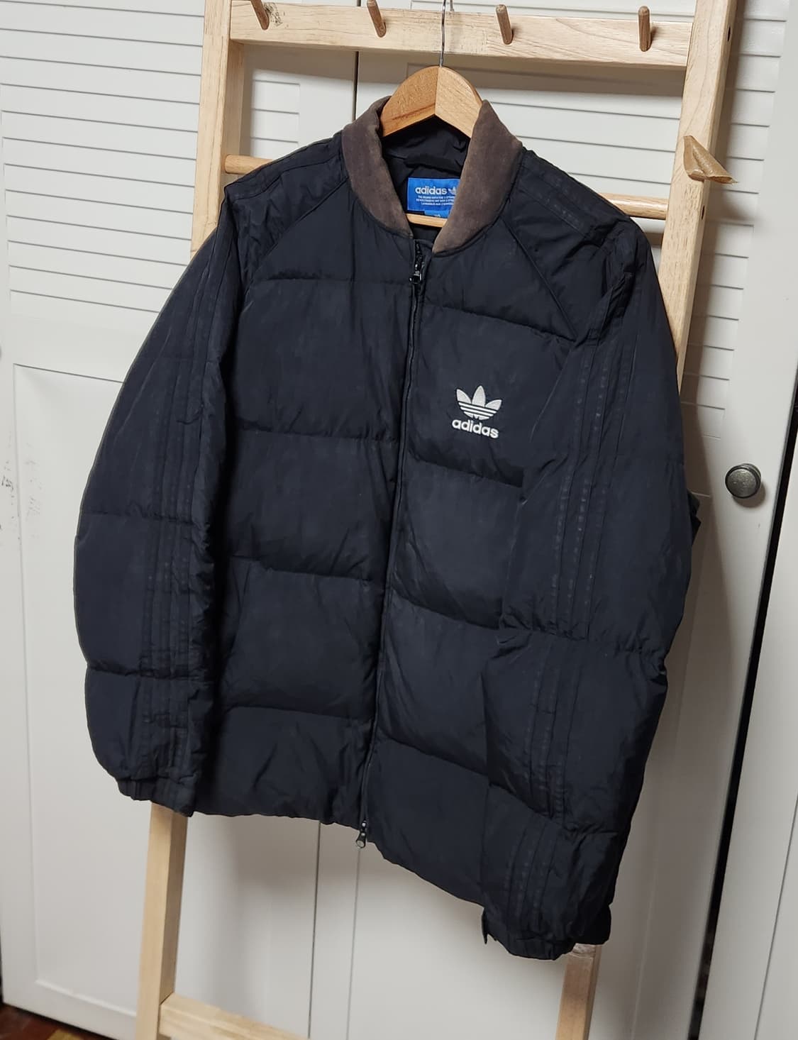 아디다스 삼선 블랙 푸퍼 패딩 자켓 브라운 카라 y2k 상품이미지3