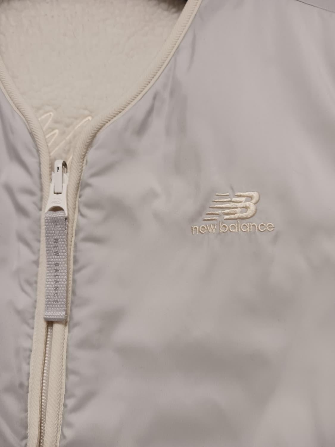 뉴발란스 리버서블 뽀그리 베스트  상품이미지7