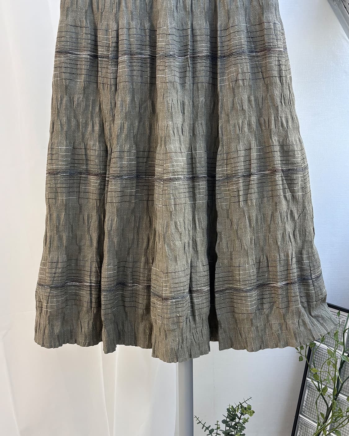 eimu khaki fairy texture long skirt 상품이미지7