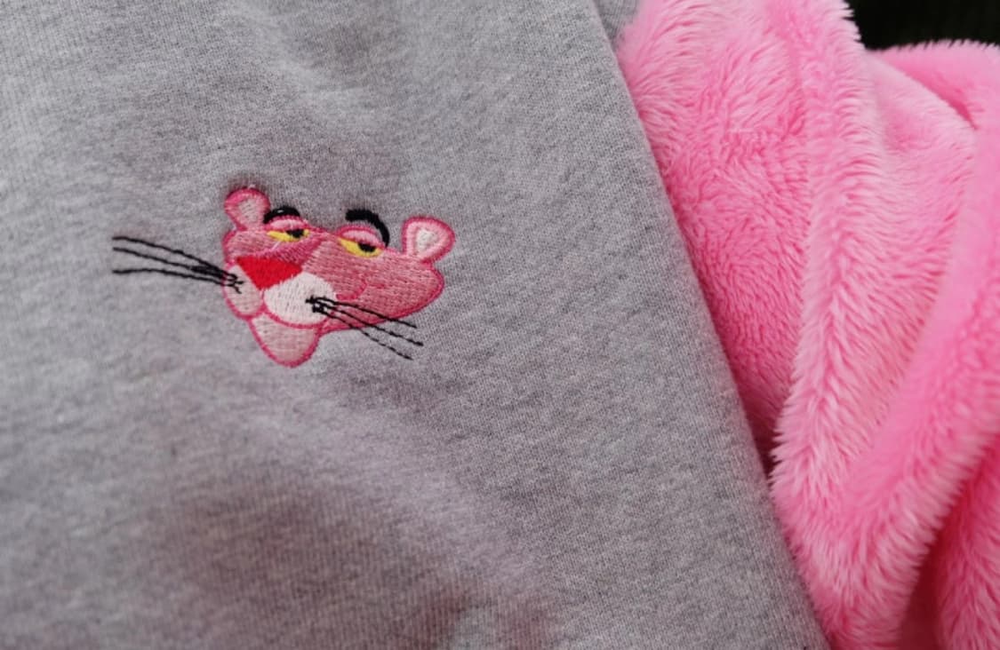 스테레오바이널즈  STEREO VINYLS X 팽크팬더 콜라보 퍼 맨투맨 상품이미지3