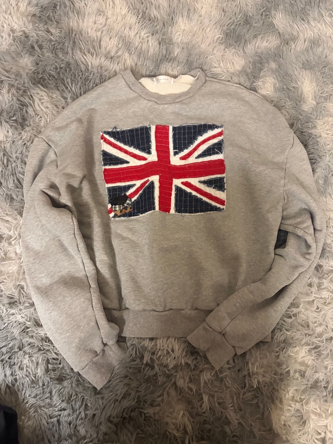 Gone is back 유니언잭 맨투맨  상품이미지1