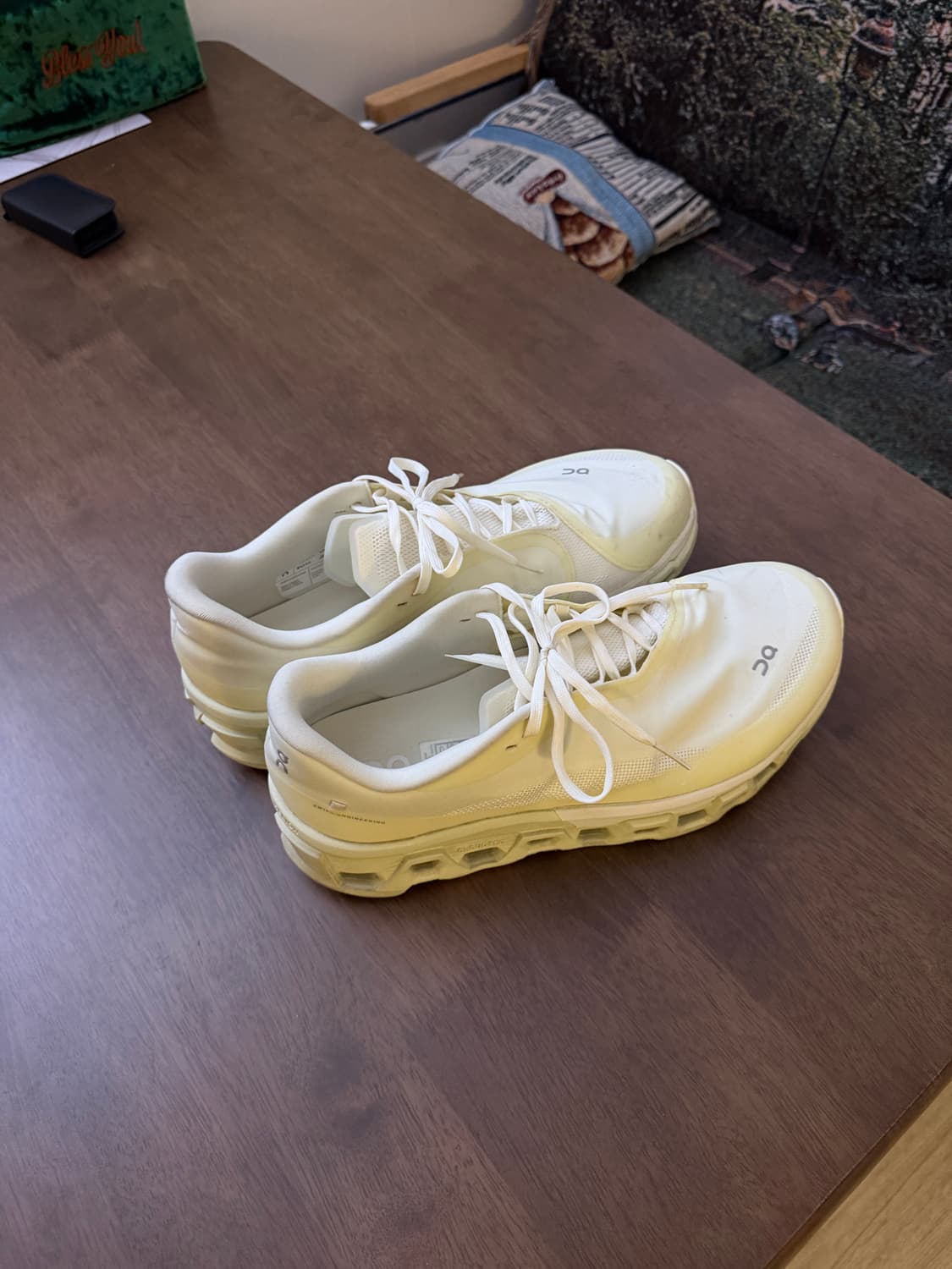 290) 포스트아카이브팩션 온러닝 시들링화이트 상품이미지1