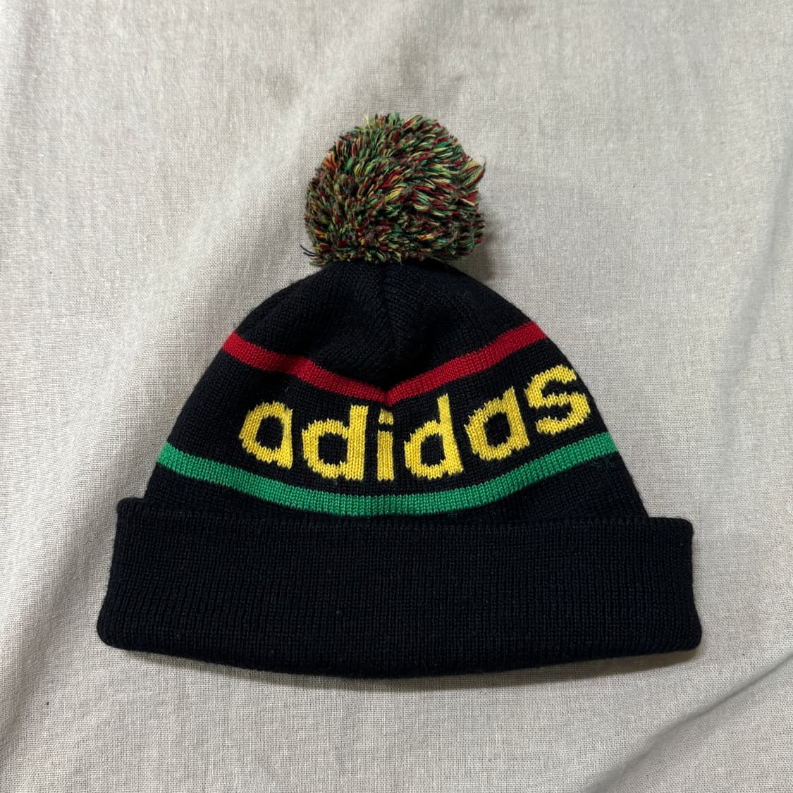 아디다스 빈티지 방울 비니 os 상품이미지2