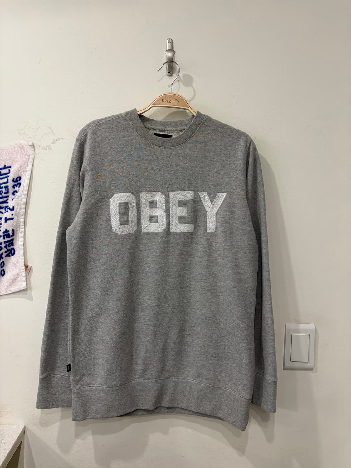 295. 오베이 맨투맨 상품이미지1