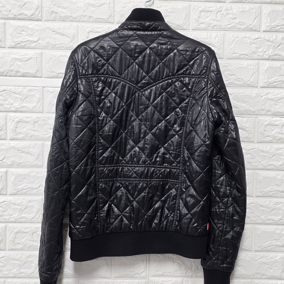 택포) 리바이스 퀼팅 경량패딩 M 상품이미지4