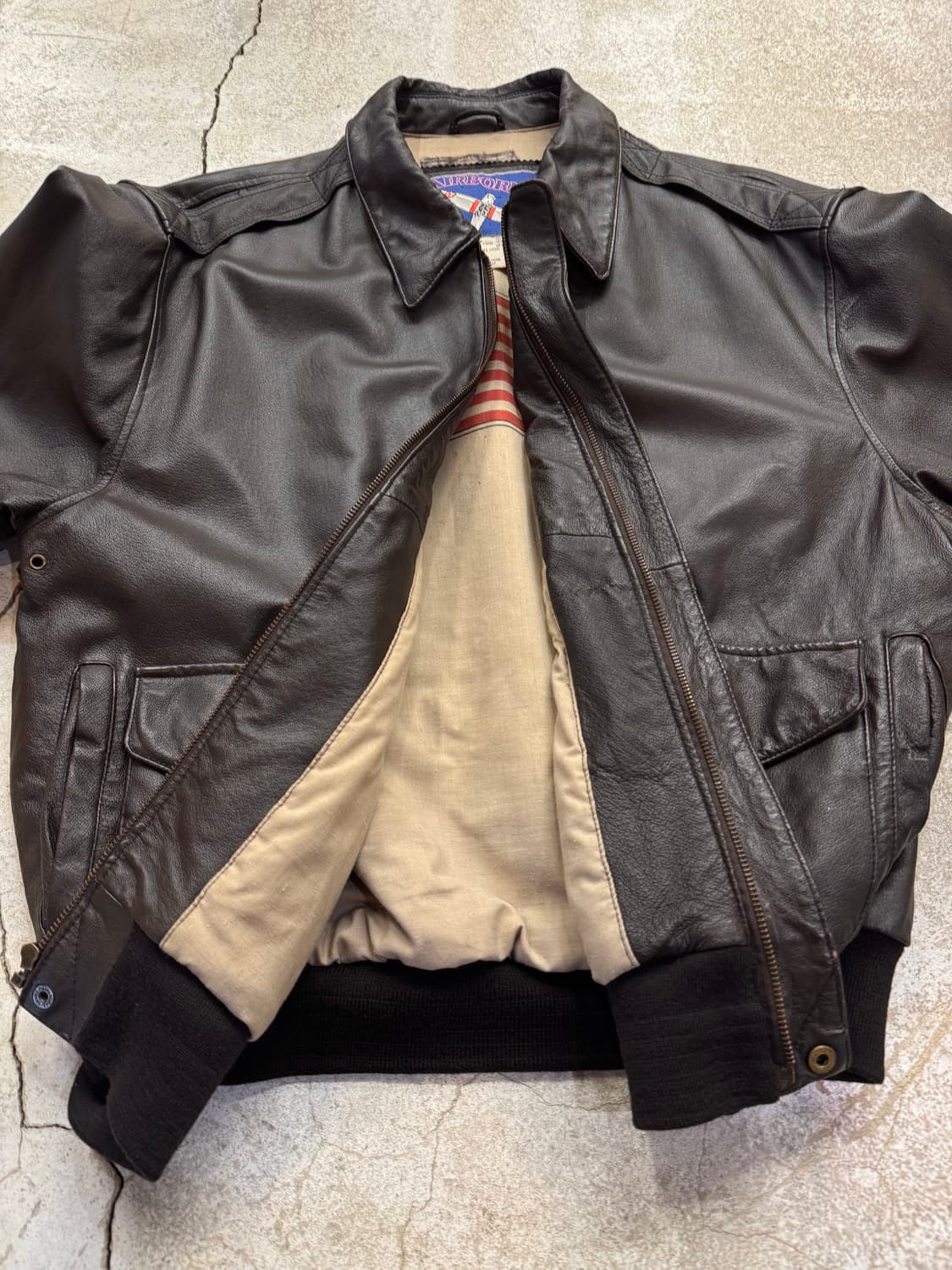 90s 에어본 A2 레더 플라이트 자켓 상품이미지10