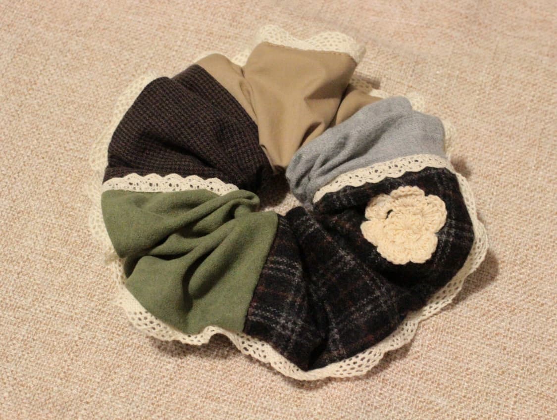 핸드메이드 빈티지 업사이클링 패치워크 스크런치 상품이미지1