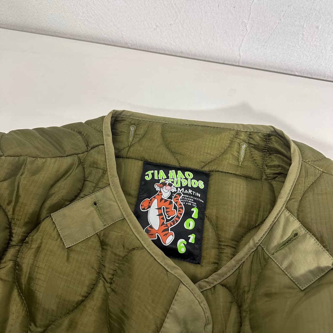 OS 빈티지 카키 오버핏 3M 깔깔이점퍼 상품이미지4