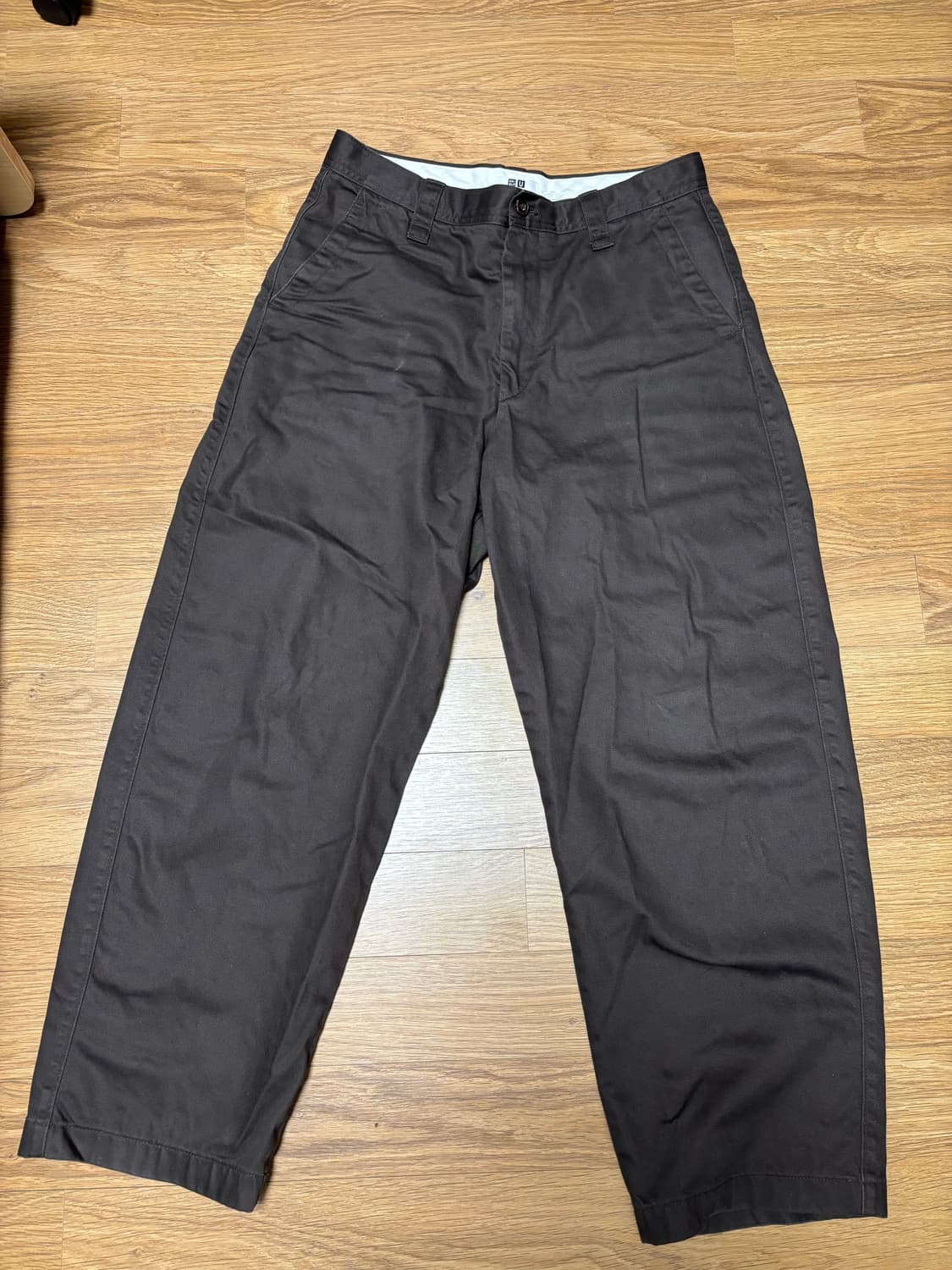 유니클로 와이드핏 치노팬츠 82 상품이미지1