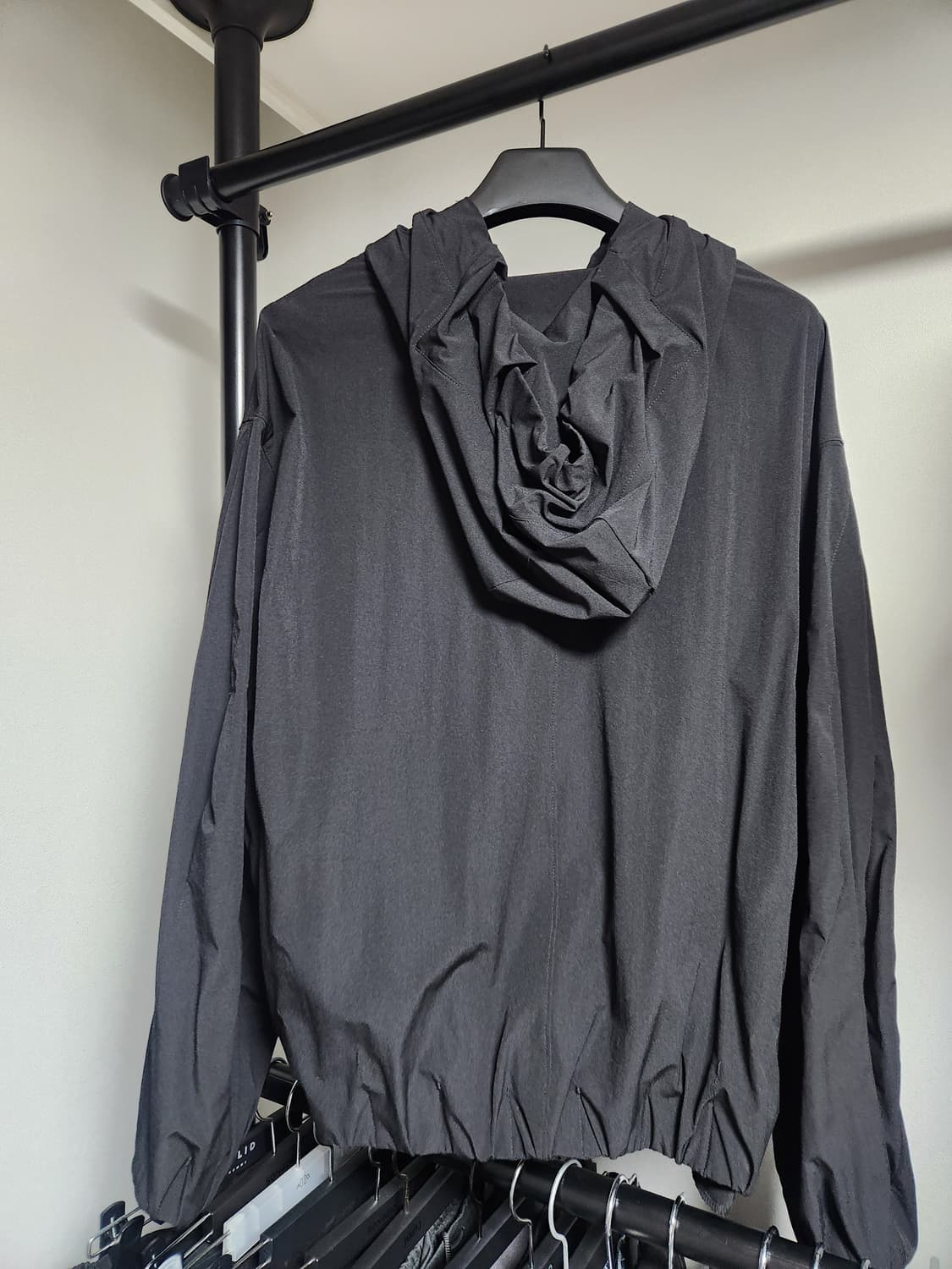 송지오 옴므 폴리 다트 후드 블랙 상품이미지4