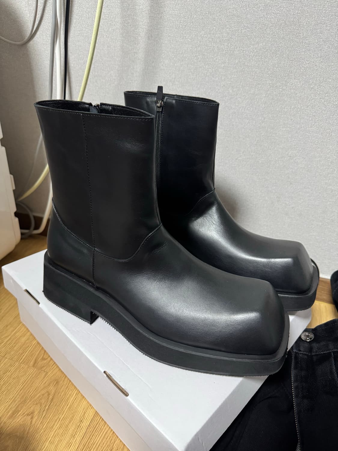 천연가죽 키높이 6cm 스퀘어토 첼시부츠 상품이미지1