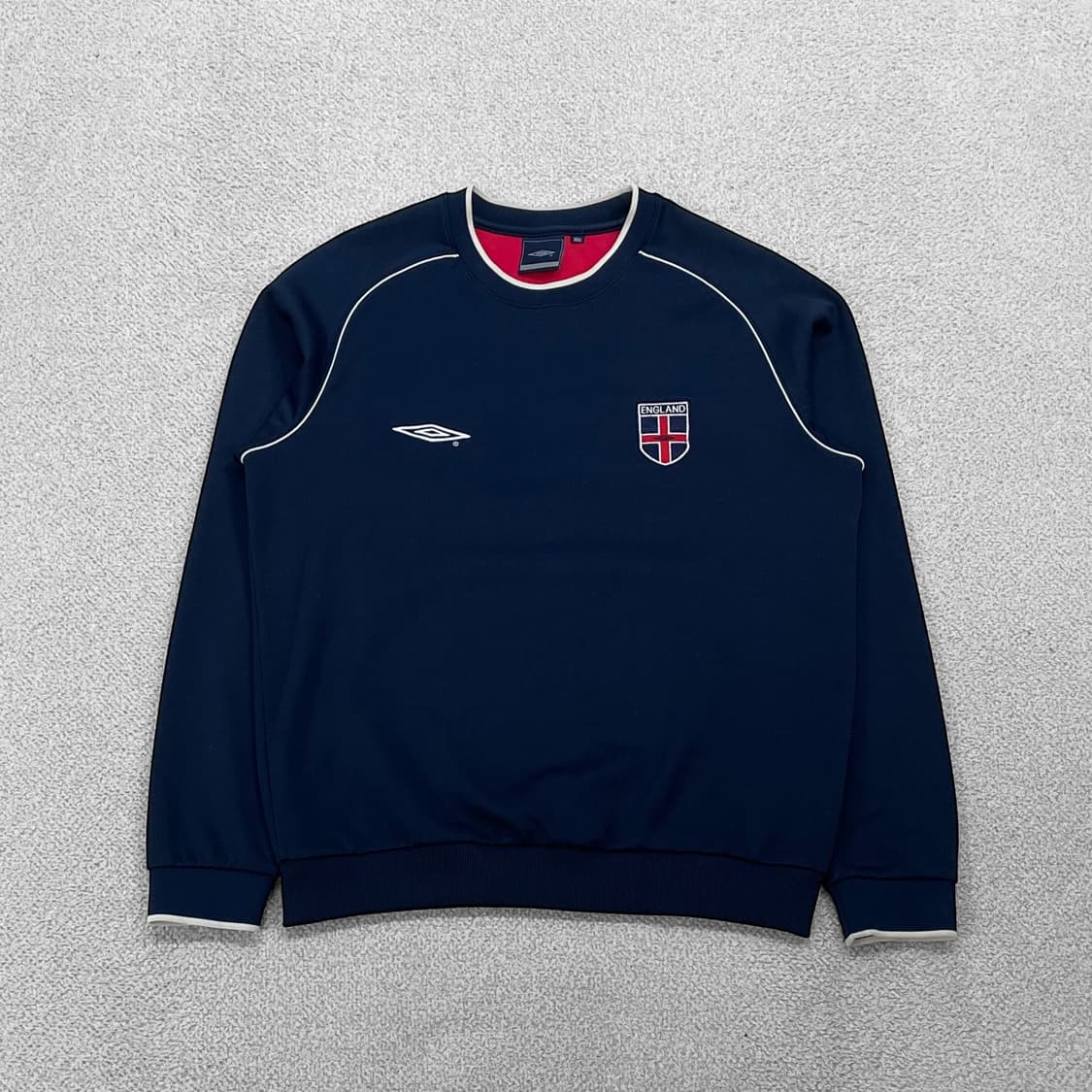 엄브로 잉글랜드 올드스쿨 풋볼 맨투맨 네이비 상품이미지1