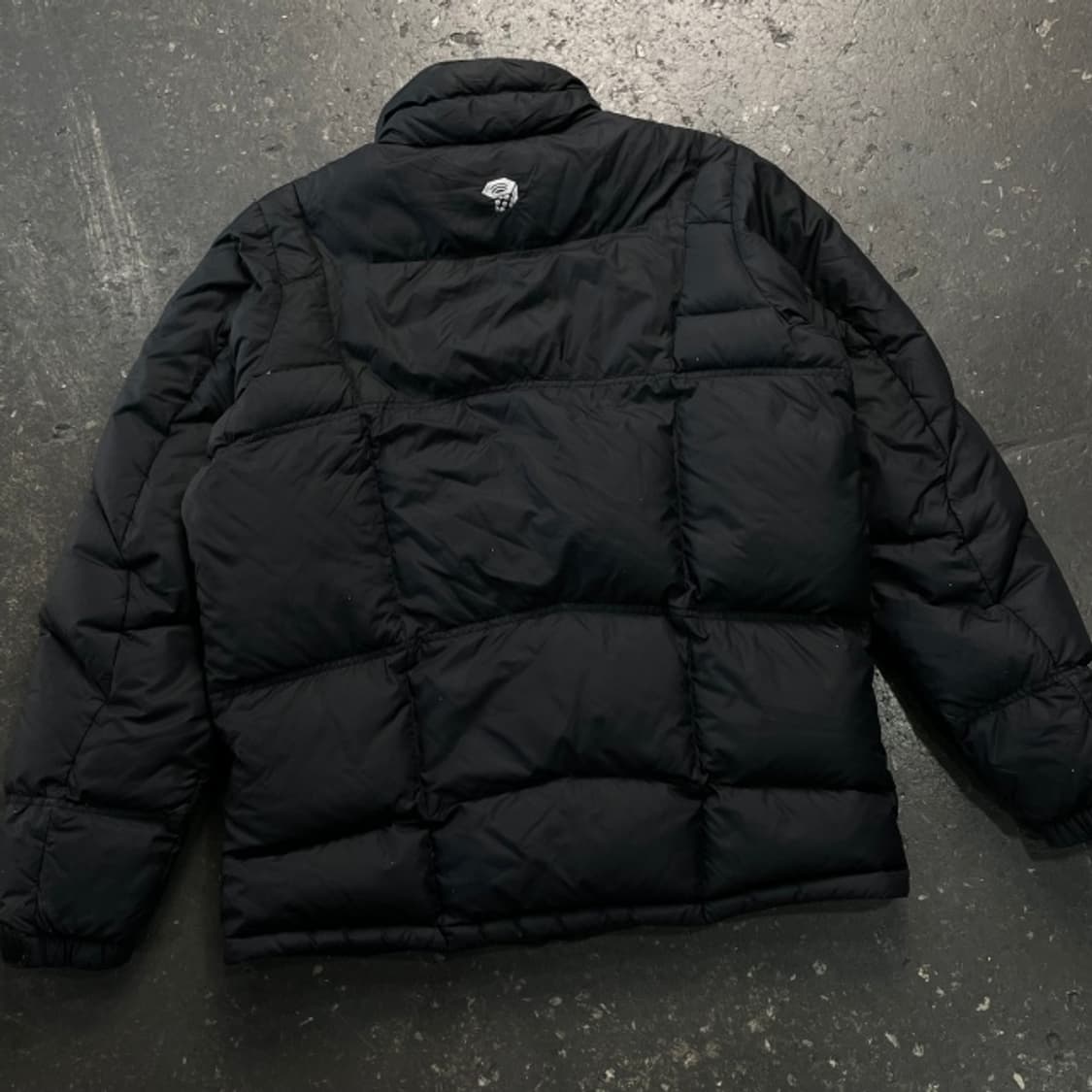 100 마운틴하드웨어 경량패딩  상품이미지6
