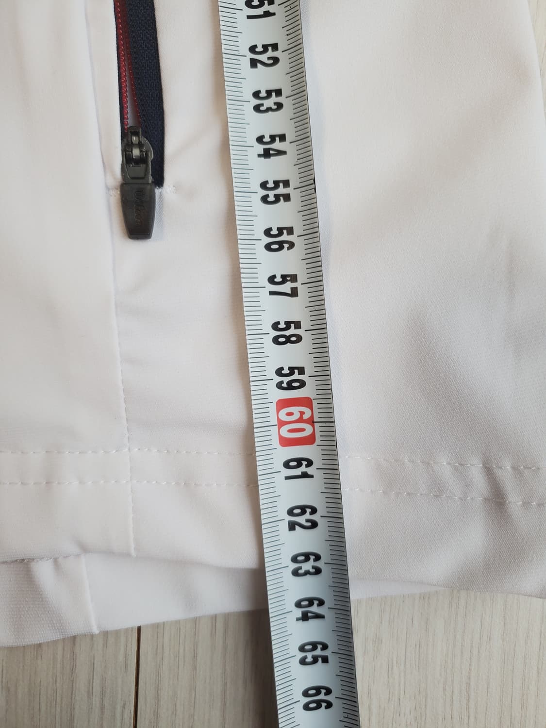 새상품급)윌슨 트랙 집업 자켓 사이즈 95(m)

여러 중고사이트에도 같 상품이미지3