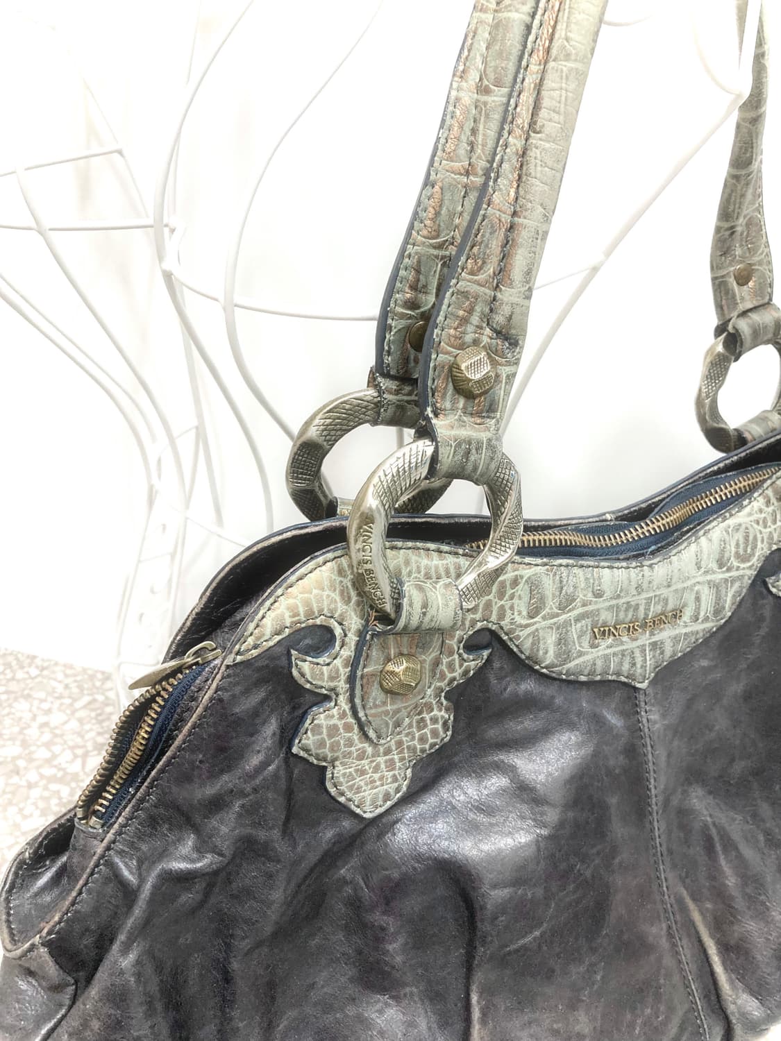 python leather shoulder bag 상품이미지2