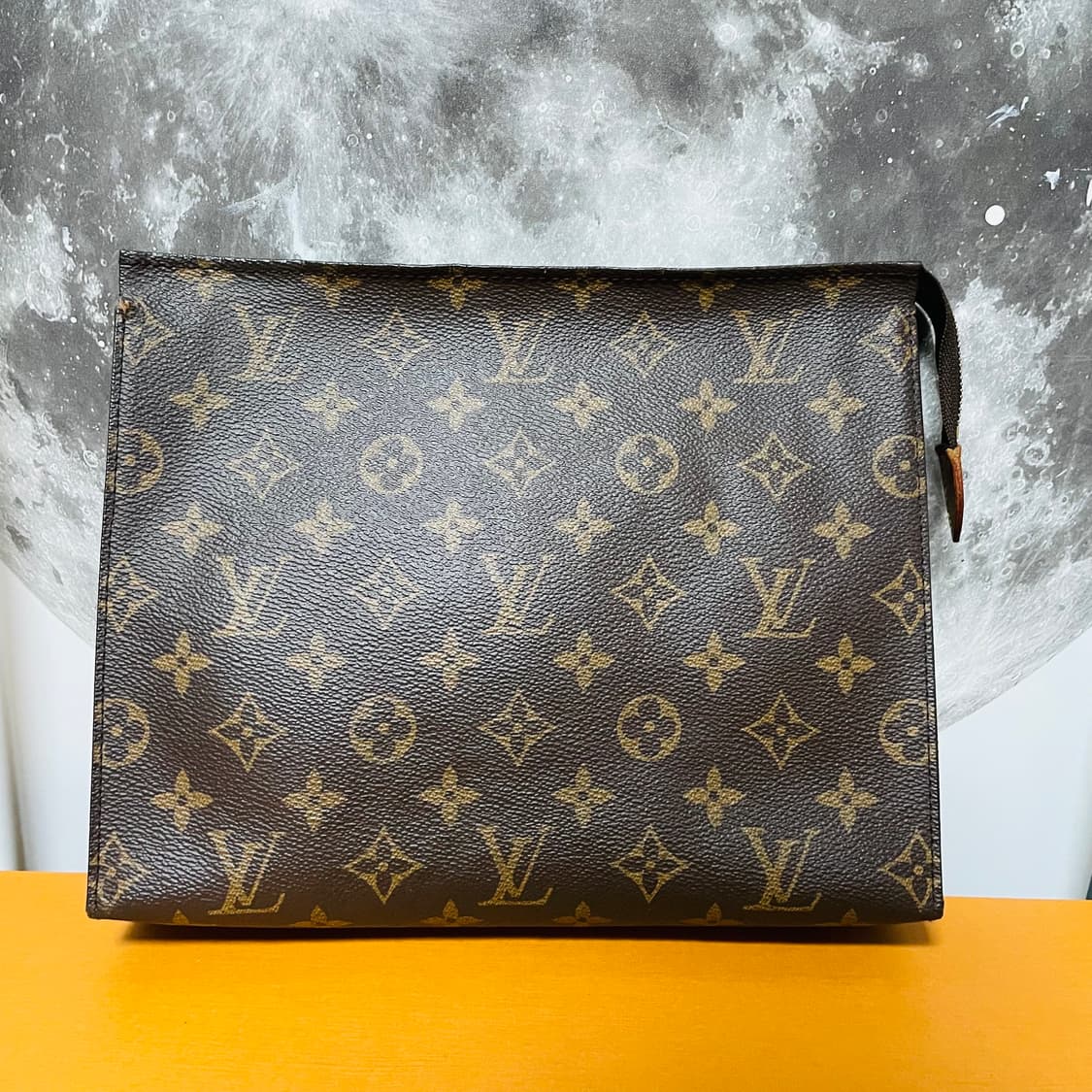정품) 루이비통 토일렛 26 클러치 백 M47542 상품이미지2