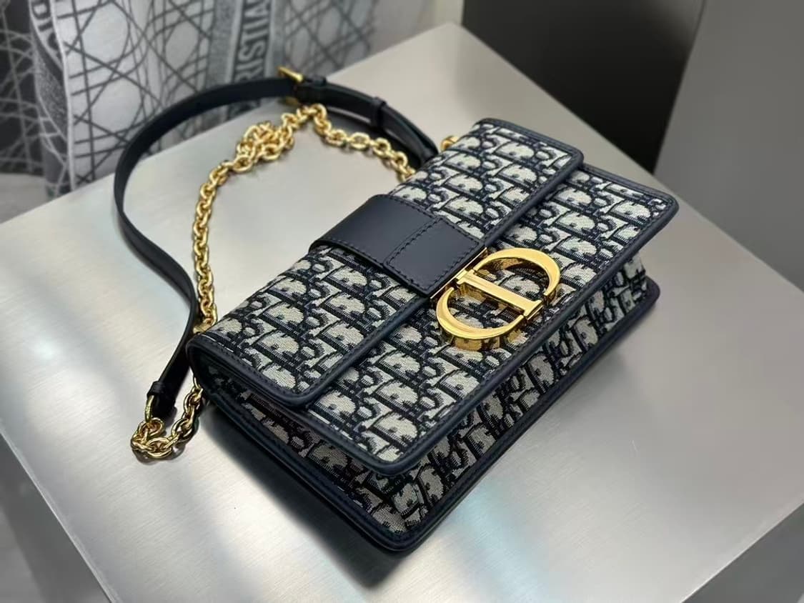 디올 몽테인 30 오블리크 체인 숄더백 M9208 상품이미지5