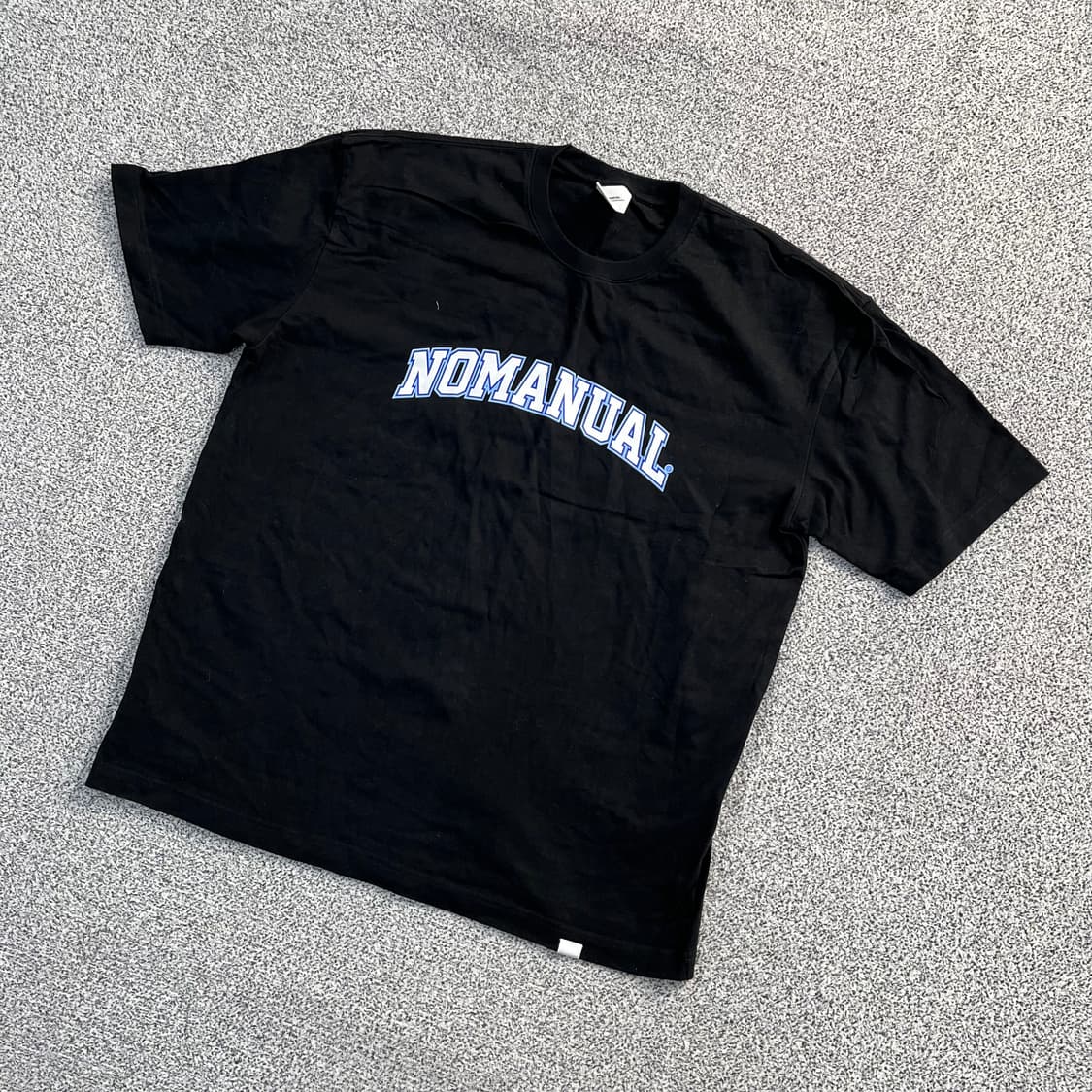 L 노매뉴얼 빅로고 반팔 티셔츠 0403M 상품이미지1