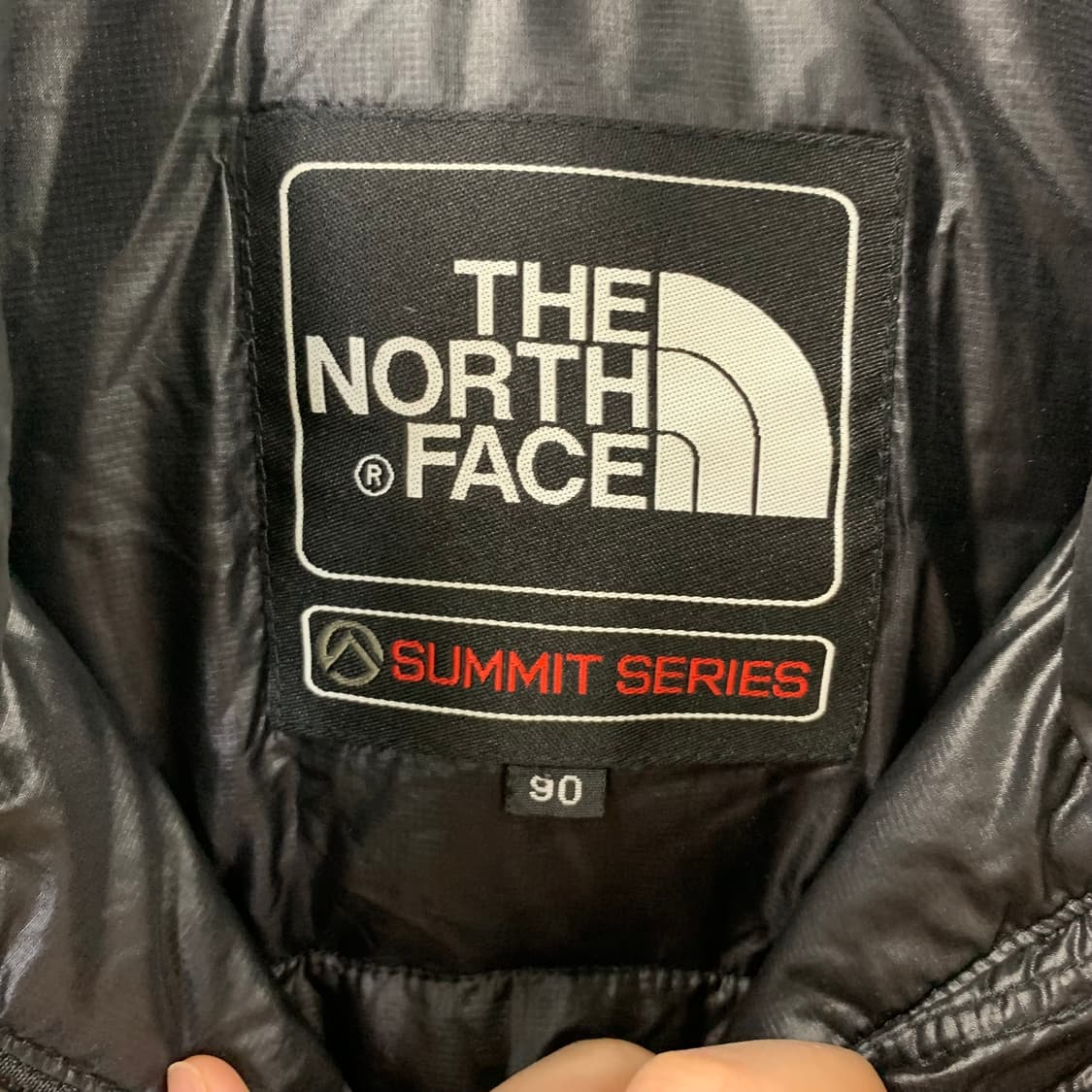 노스페이스 써밋시리즈 블랙 유광 패딩 상품이미지9