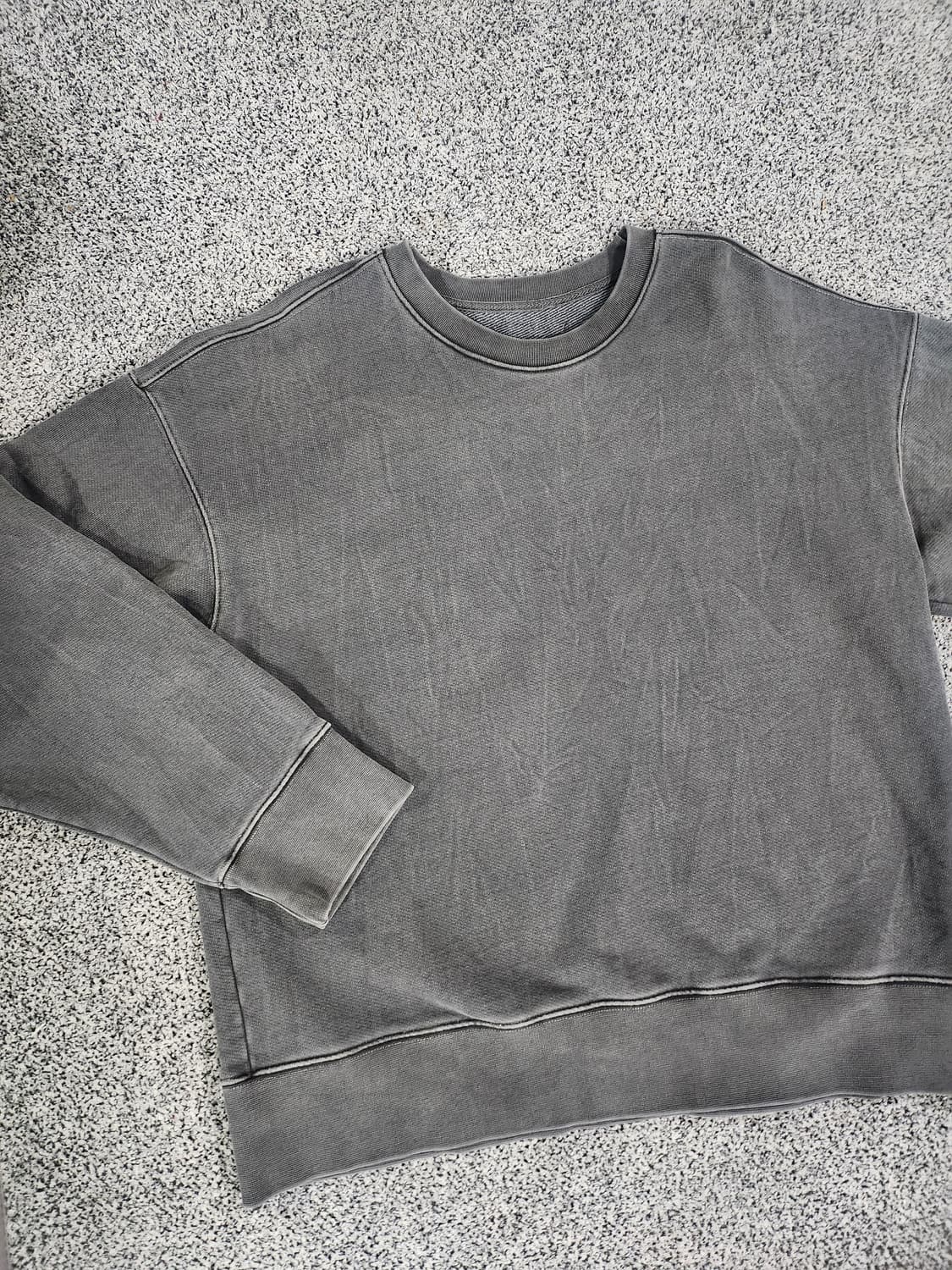 어텐션로우 피그먼트 맨투맨 상품이미지1