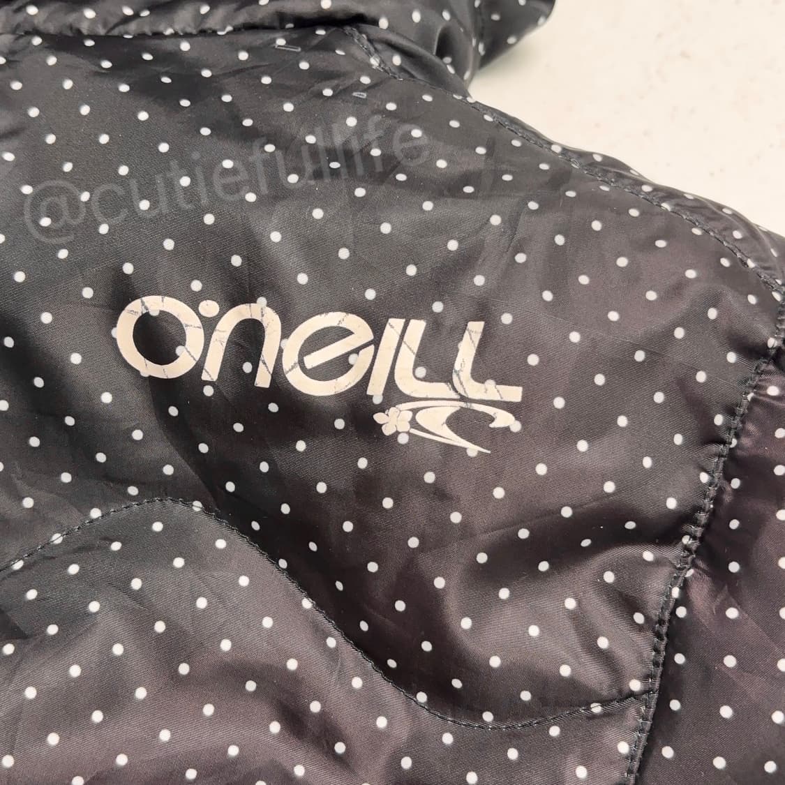 oneill 오닐 빈티지 딸기초코도트 경량패딩 라떼맛 상품이미지4