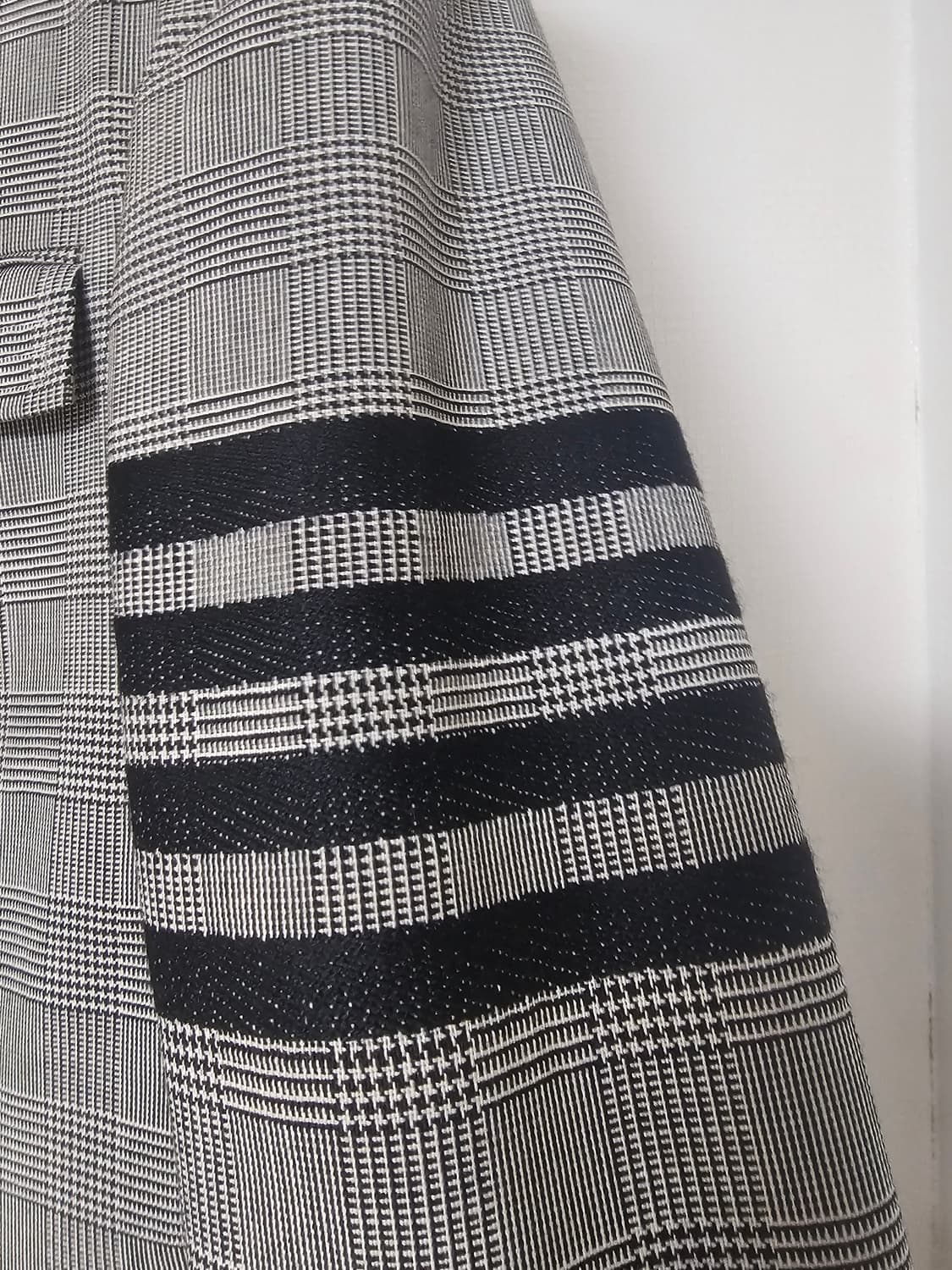 톰 브라운 4바 프린스오브 하이암홀 코트(초저가/백화점정품) 상품이미지4