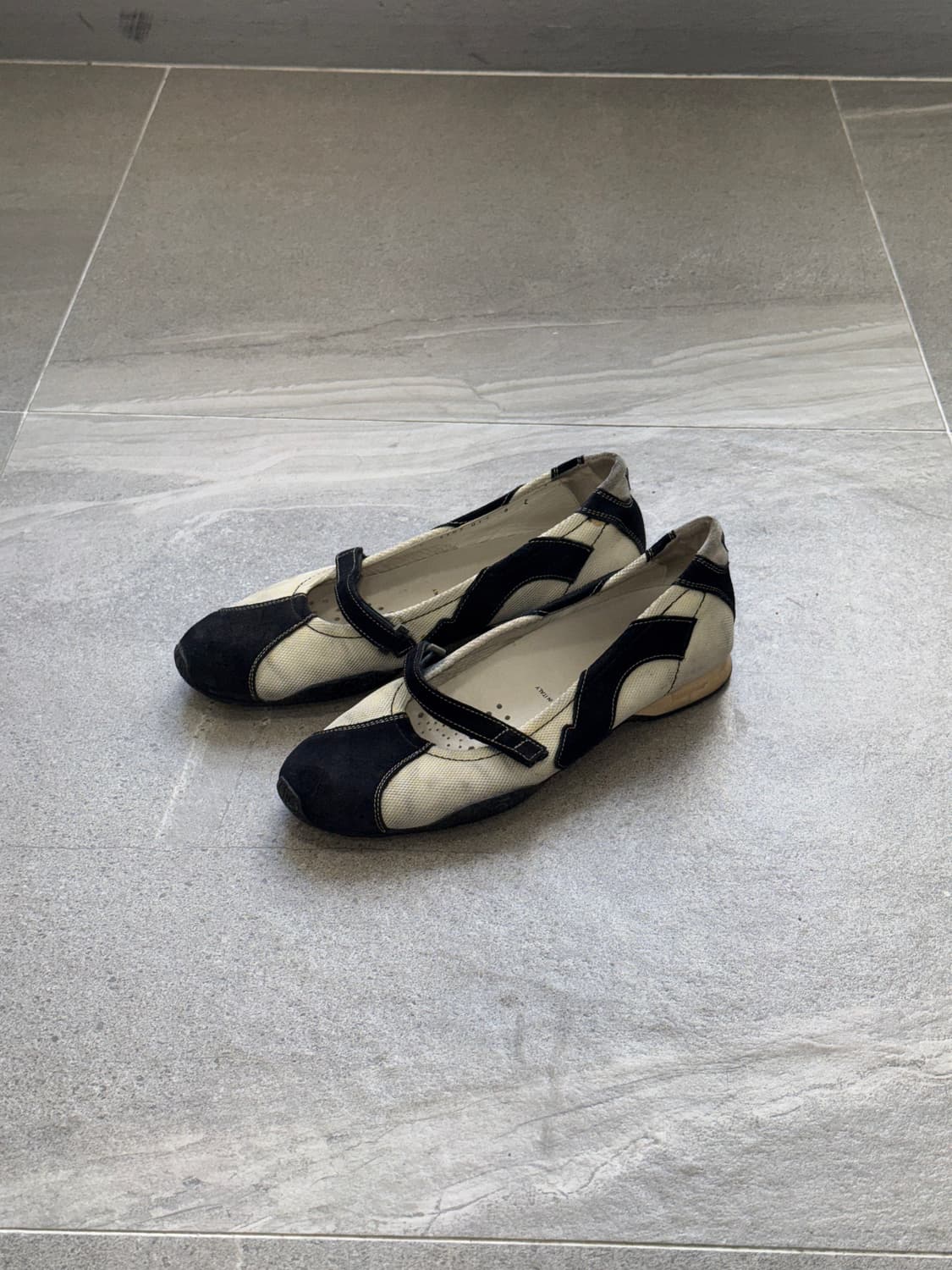 Salvatore Ferragamo mary jane flat shoes 상품이미지3