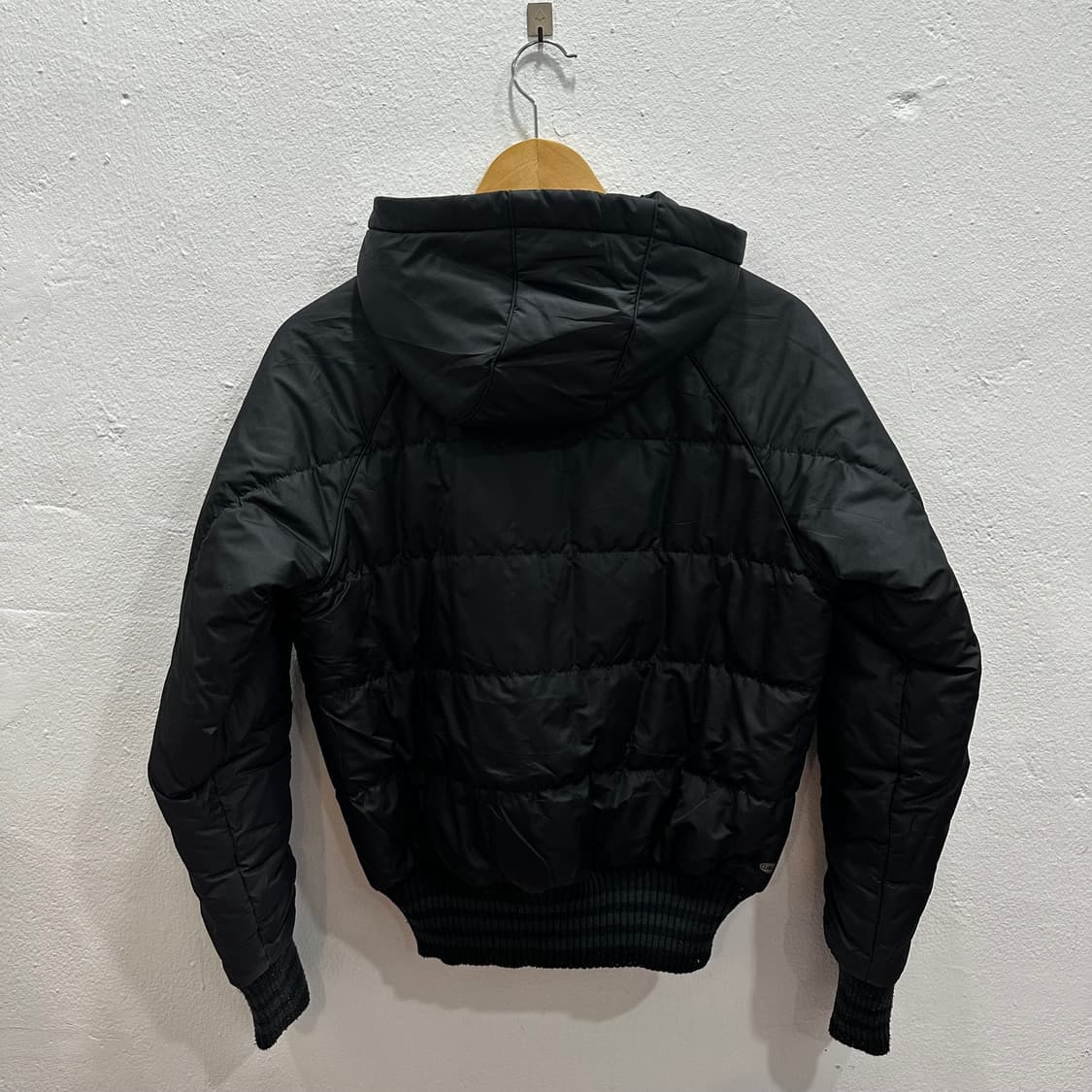 아디다스 블렉 푸퍼 다운 숏패딩M 상품이미지5