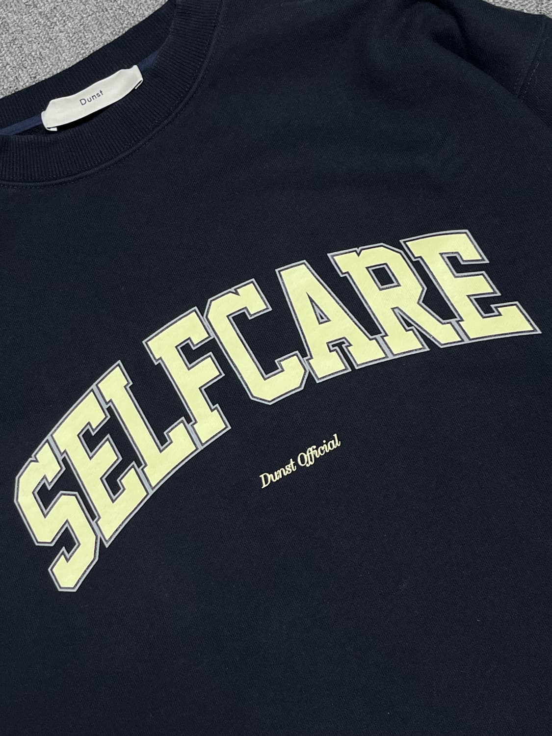 던스트 UNISEX SELFCARE SWEATSHIRT_DARK NAVY 상품이미지4